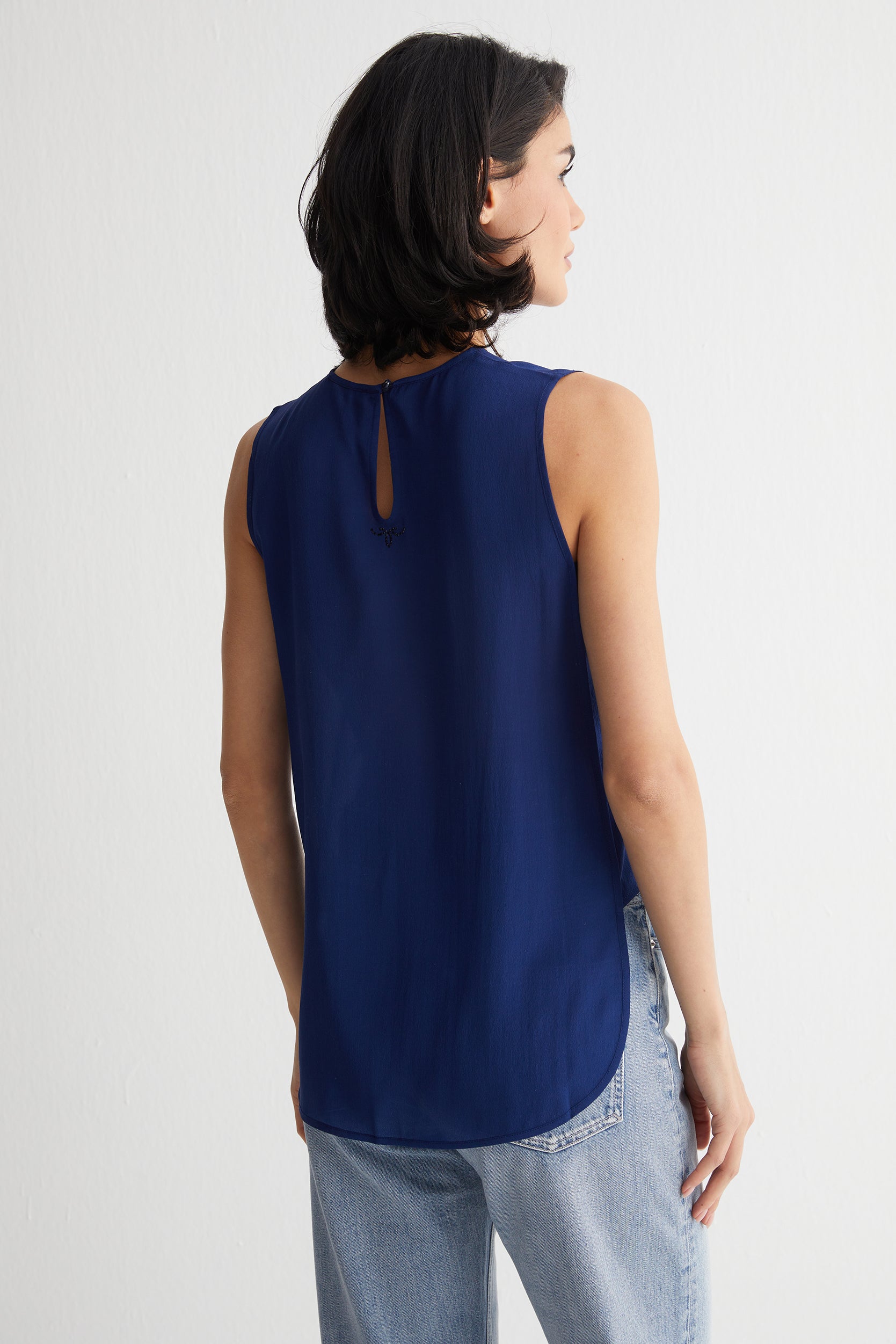 Lacivert Toscana İpek Yuvarlak Yaka Rahat Kesim Bluz