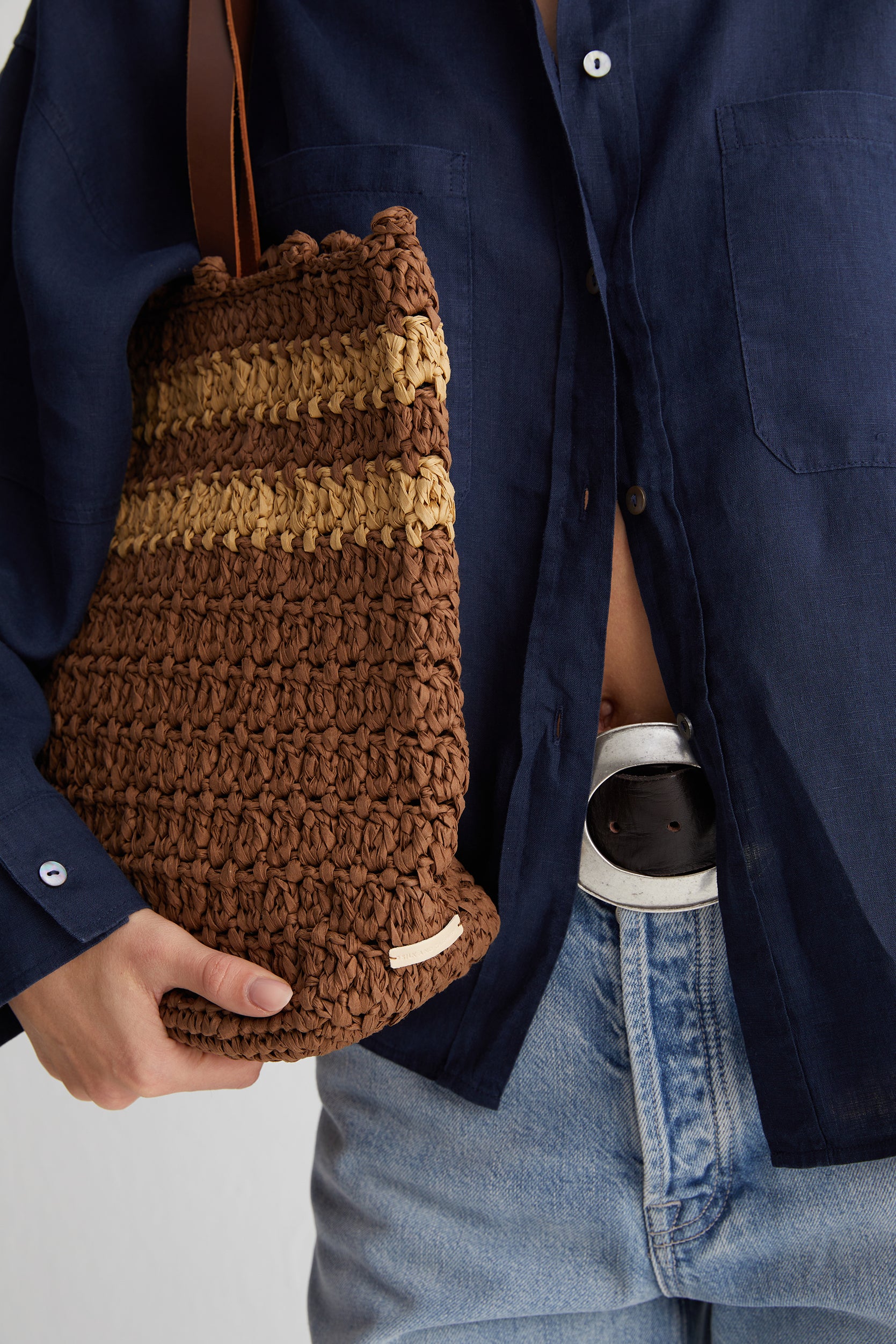 Kahverengi Nina Renkli Çizgili Rafya Çanta 42x31x11cm