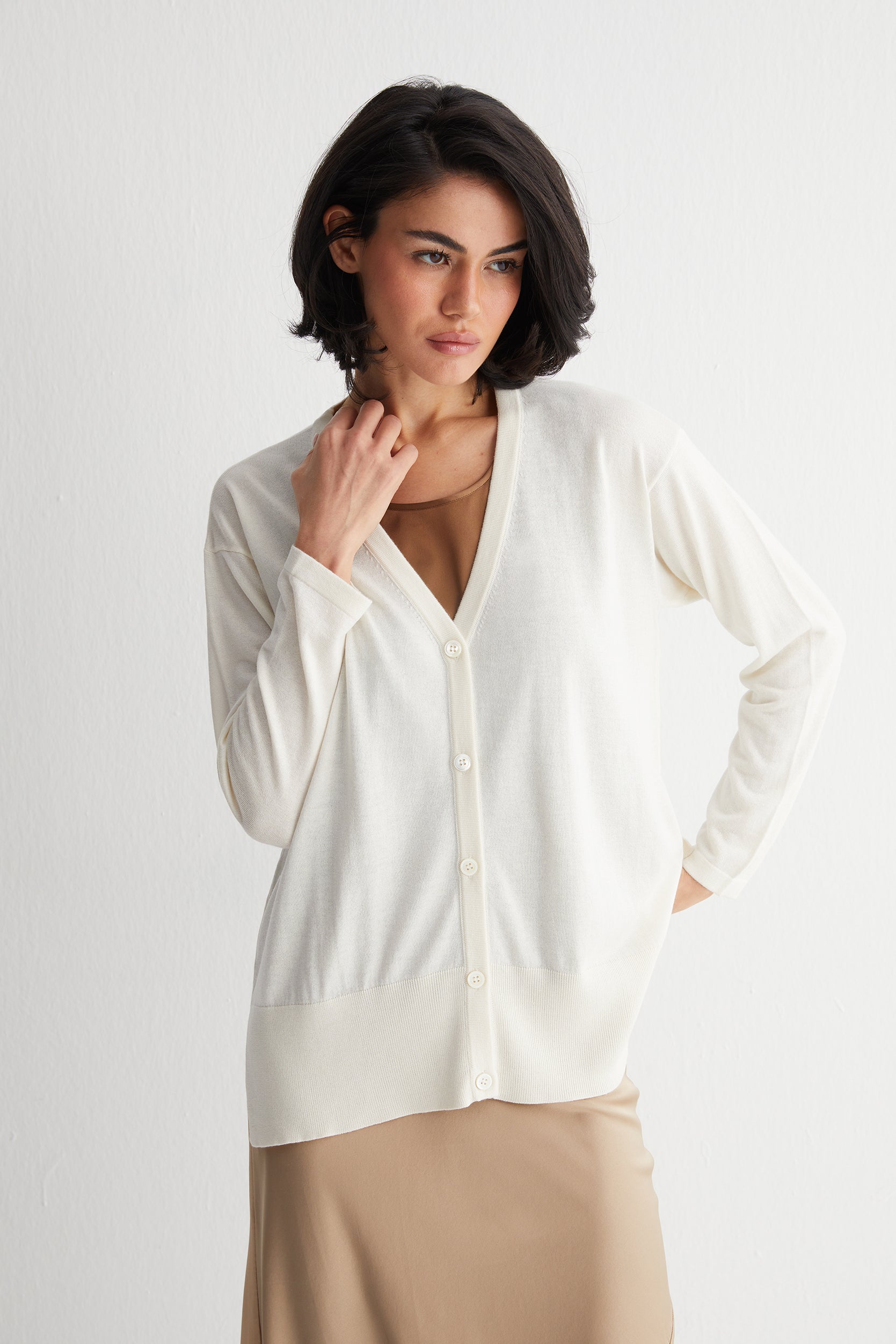 Ekru Zoe İpek Kaşmir V Yaka Hırka