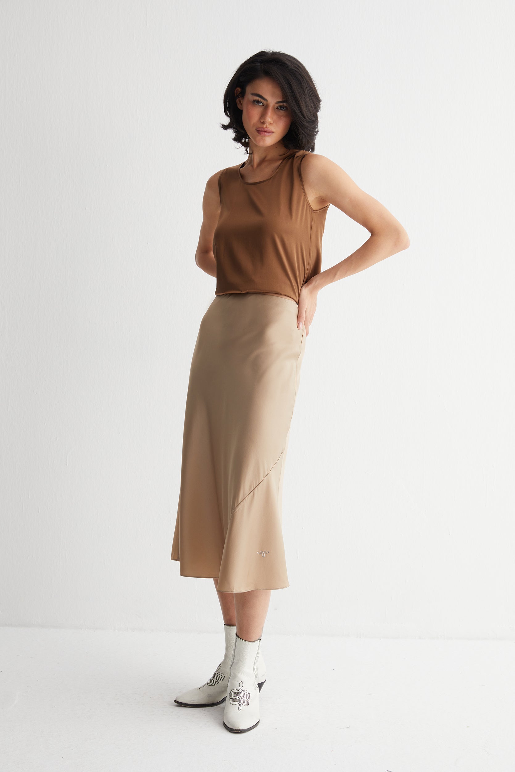 Camel Toscana İpek Yuvarlak Yaka Bluz