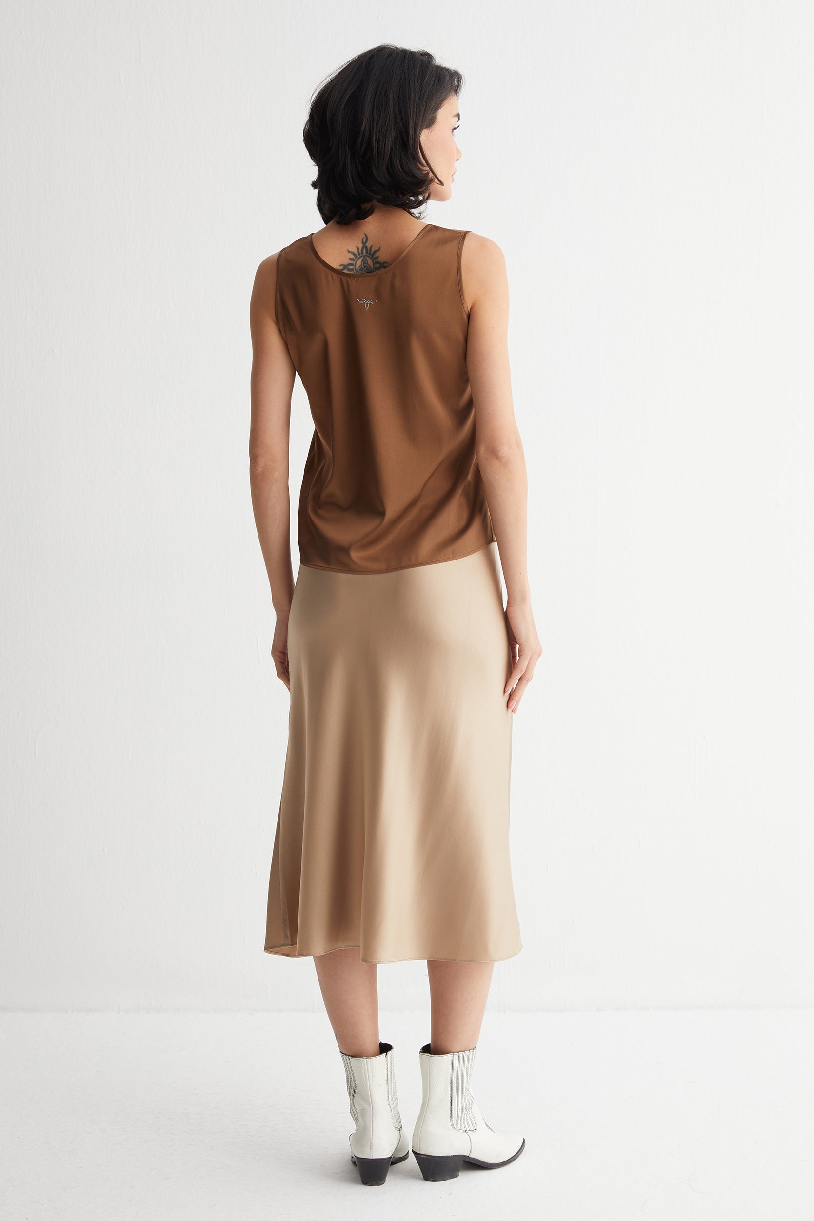 Camel Toscana İpek Yuvarlak Yaka Bluz