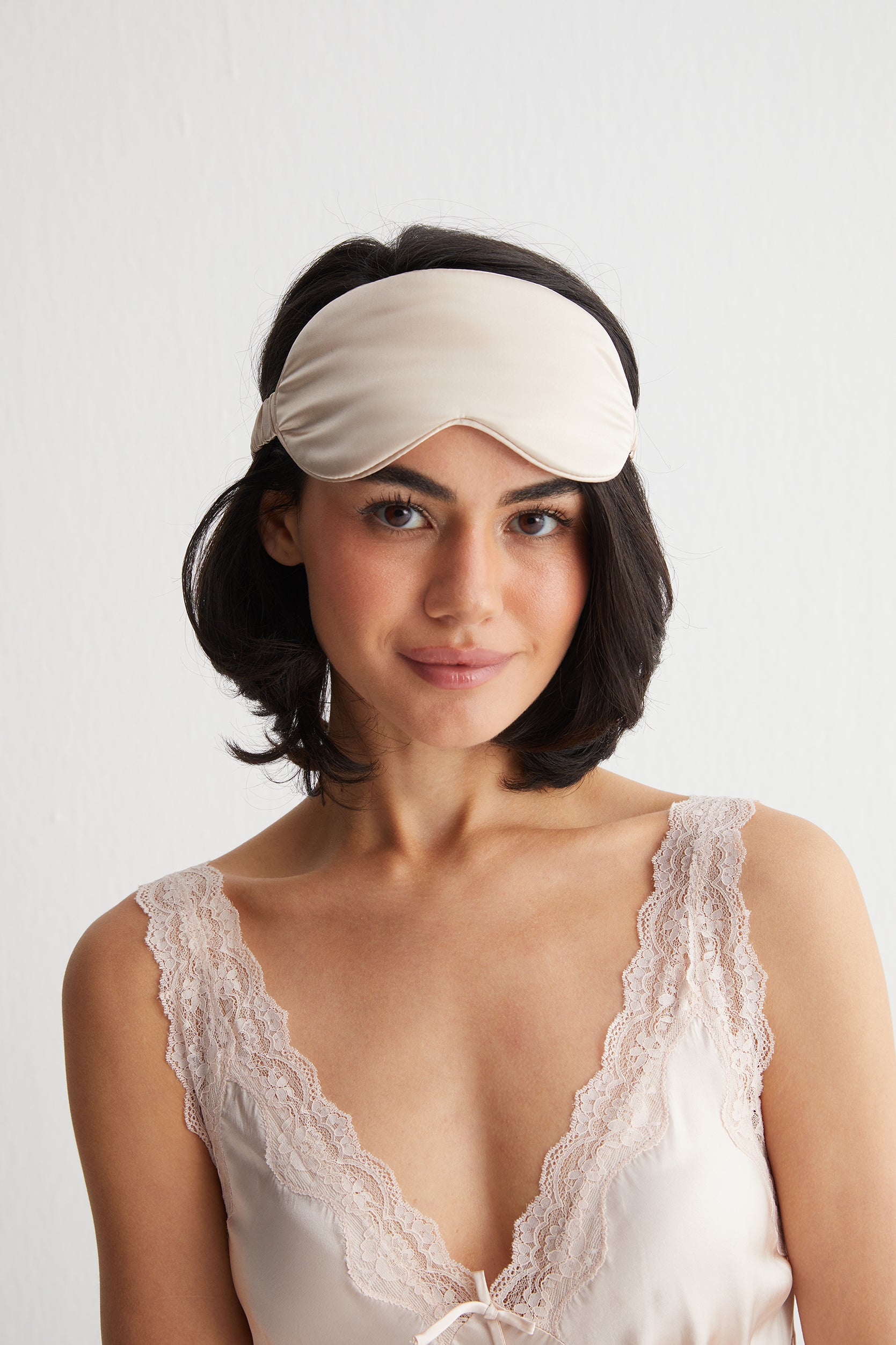 Gül Kurusu Cindy Saf İpek Dantel Detaylı Gecelik