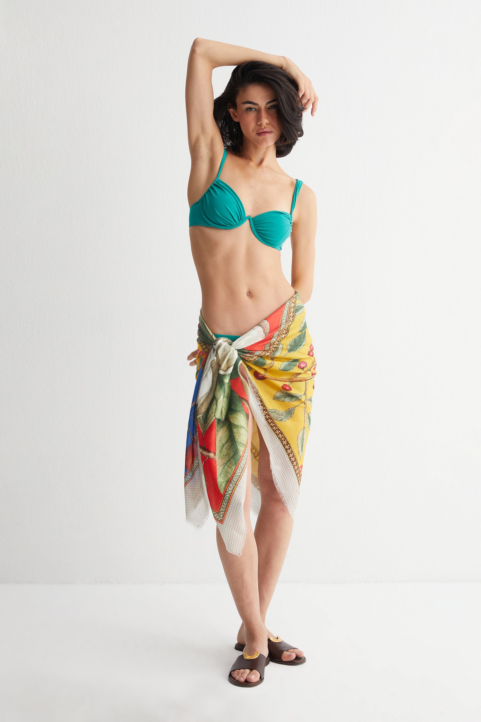 Kırmızı Mavi Jas ipekli Desenli Kare Kare Şal Pareo 140x140 cm