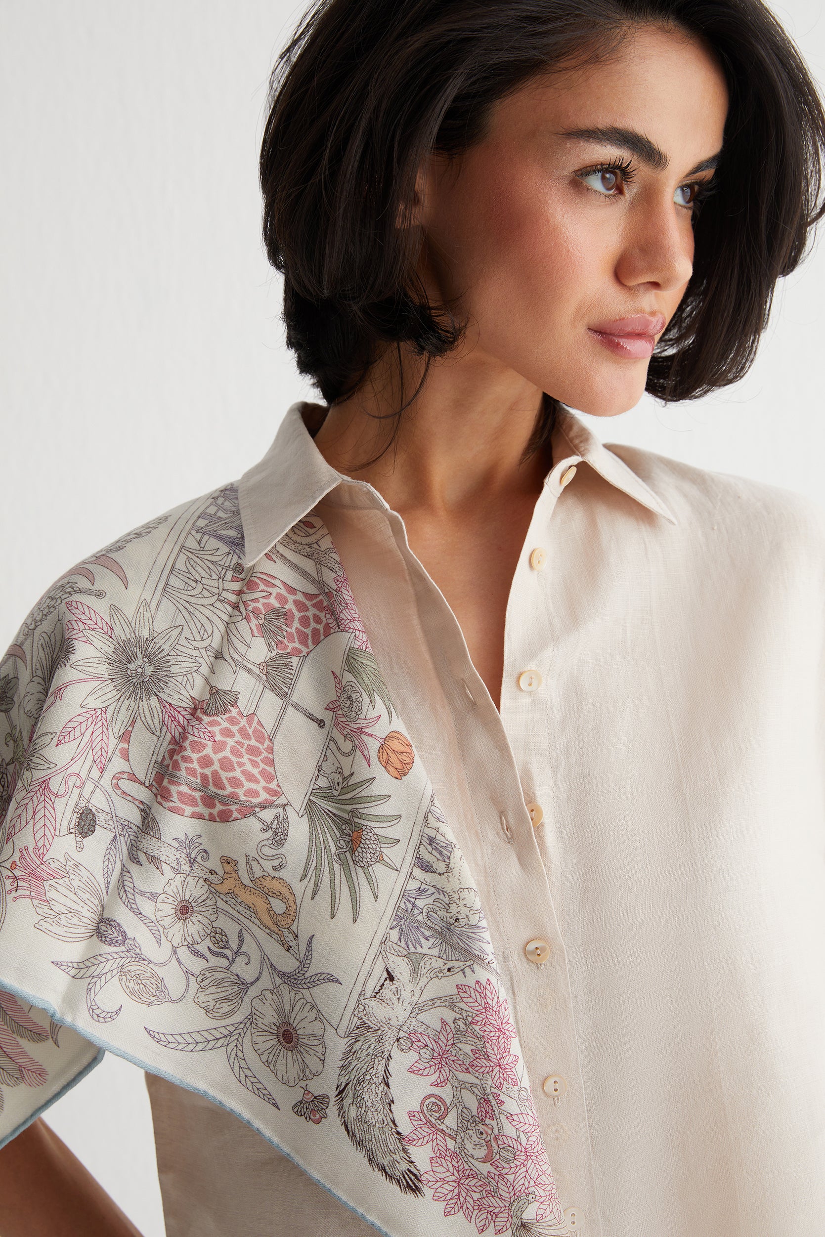 Bej Kate Keten Kısa Kollu Gömlek