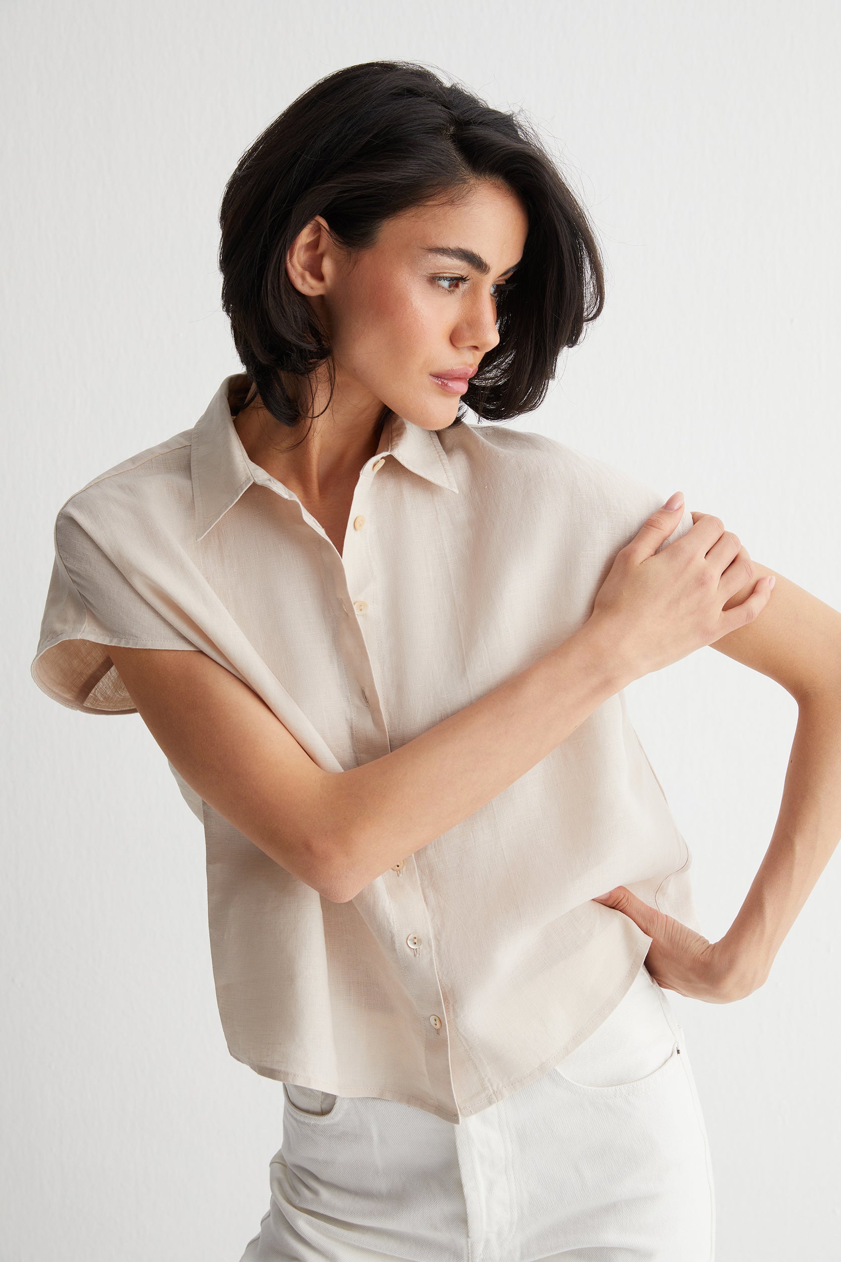 Bej Kate Keten Kısa Kollu Gömlek