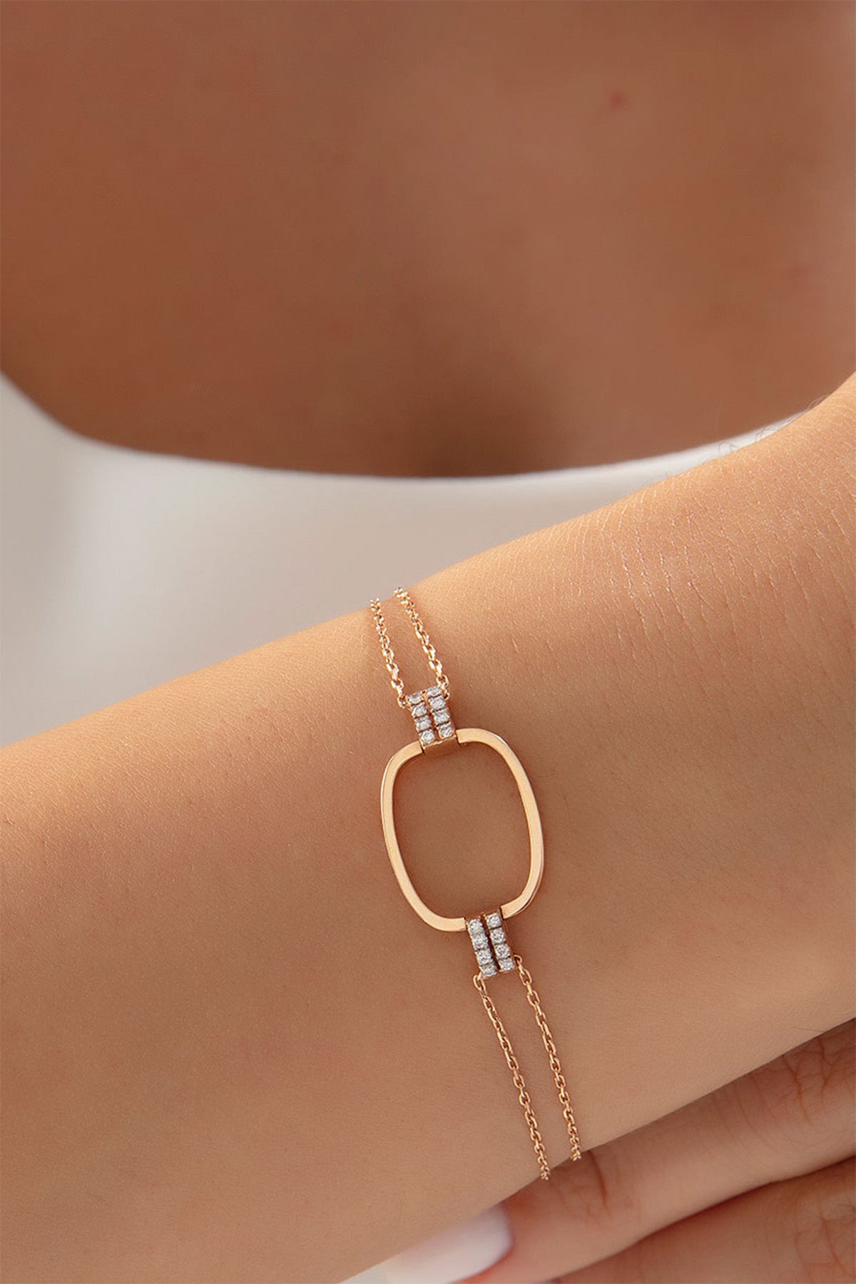 Rose Solenne Pırlanta Taşlı Altın Bilezik