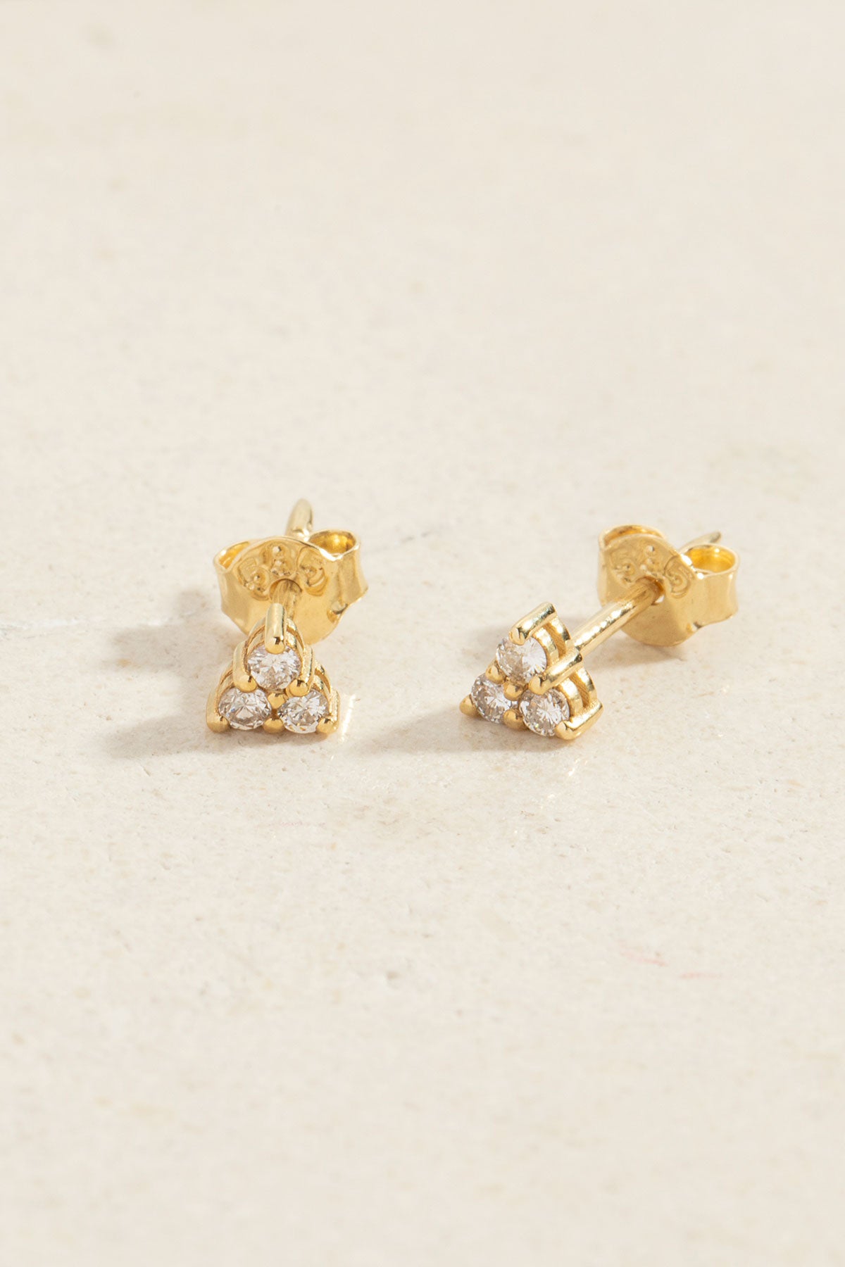 Sarı Trinity Pırlanta Taşlı Altın Küpe