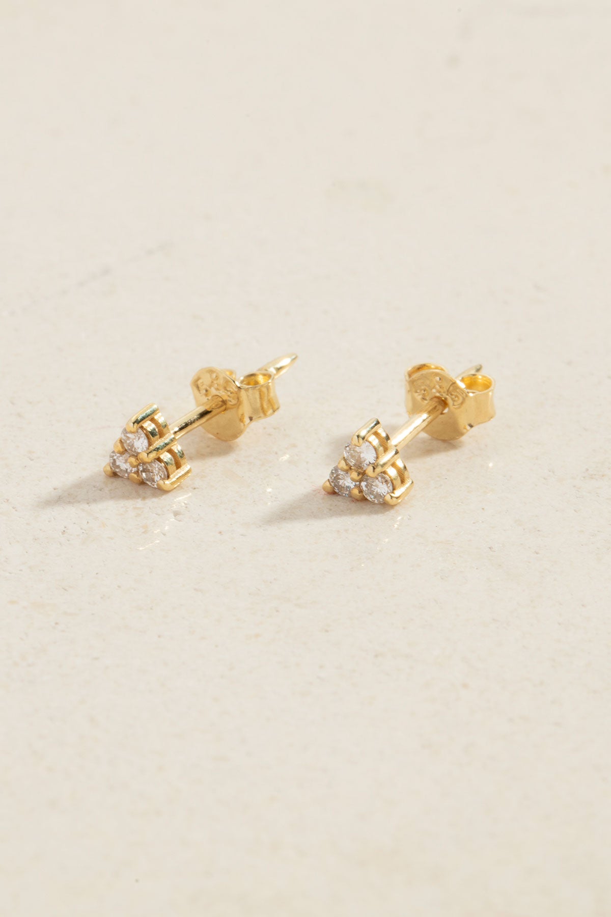 Sarı Trinity Pırlanta Taşlı Altın Küpe