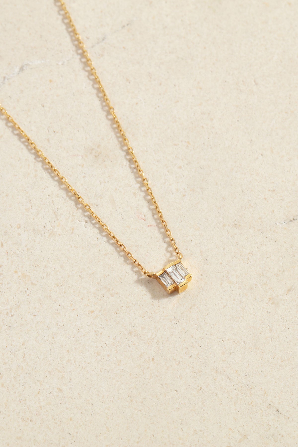 Sarı Trinity of Luck Pırlanta Taşlı Altın Kolye