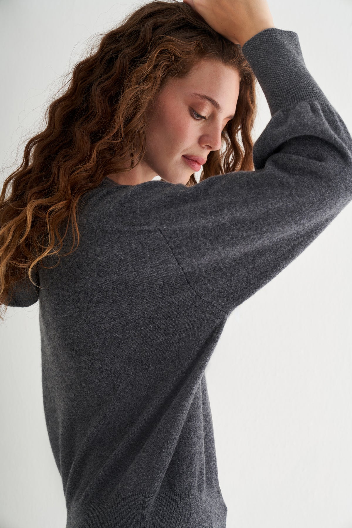 Orta Gri Melanj Agata Saf Kaşmir Kapüşonlu Kazak