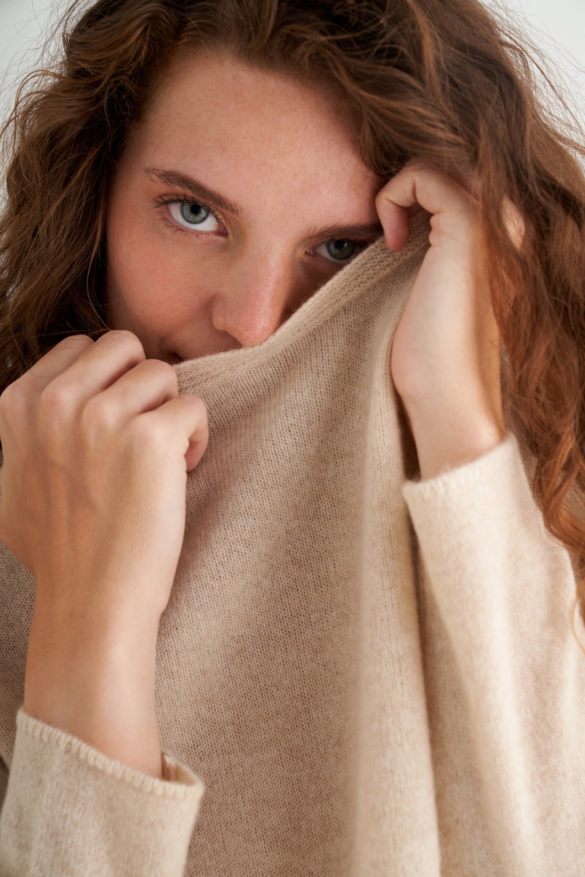 Bej Alexia Saf Kaşmir Yuvarlak Yaka Salaş Kazak