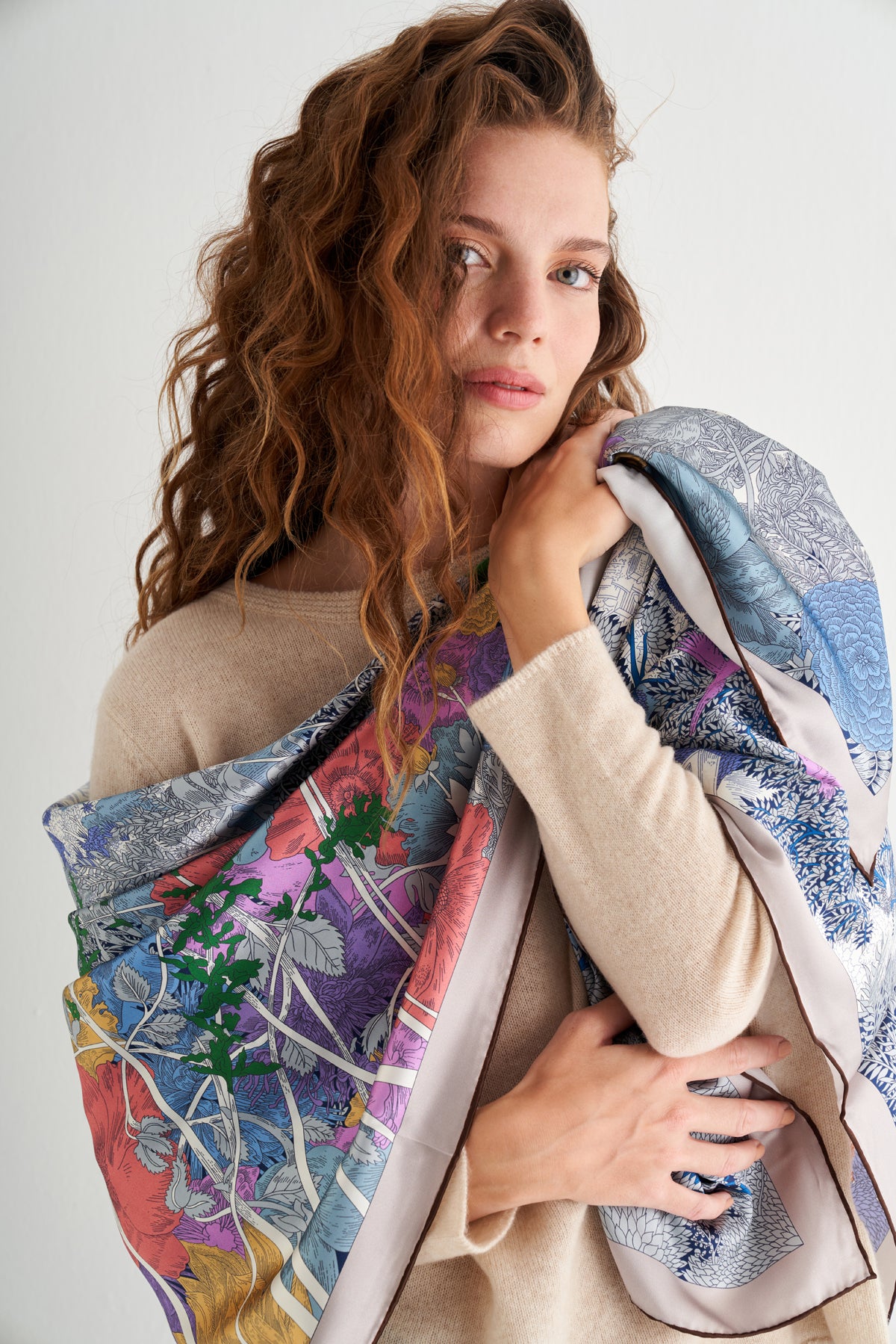 Bej Alexia Saf Kaşmir Yuvarlak Yaka Salaş Kazak