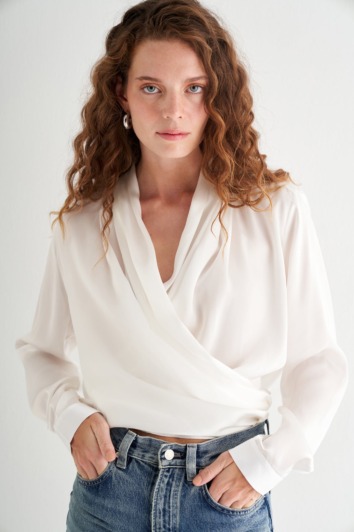 Beyaz Nature İpek Hırka