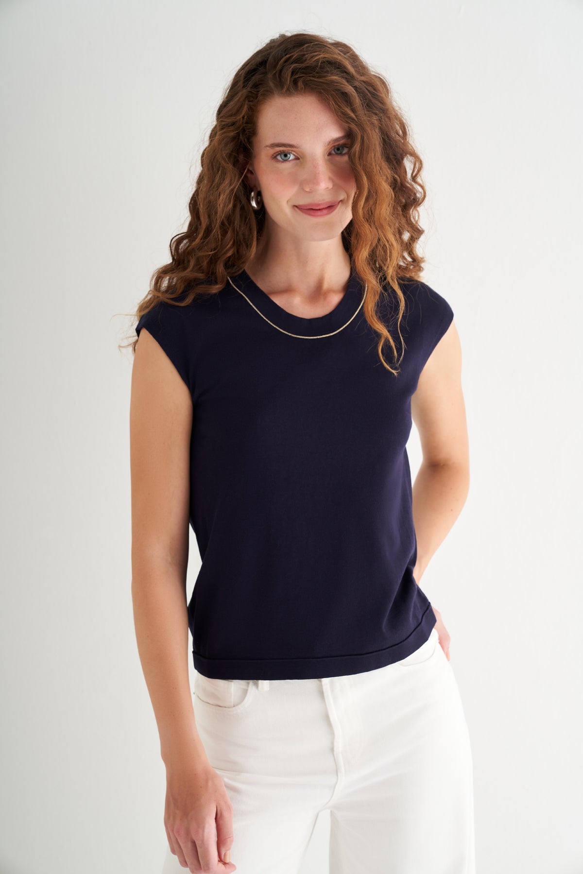 Lacivert Grace İpekli Zincirli Yuvarlak Yaka Kolsuz Triko