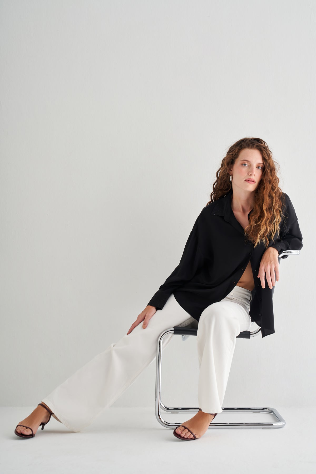 Siyah Astrid Saf İpek Gömlek