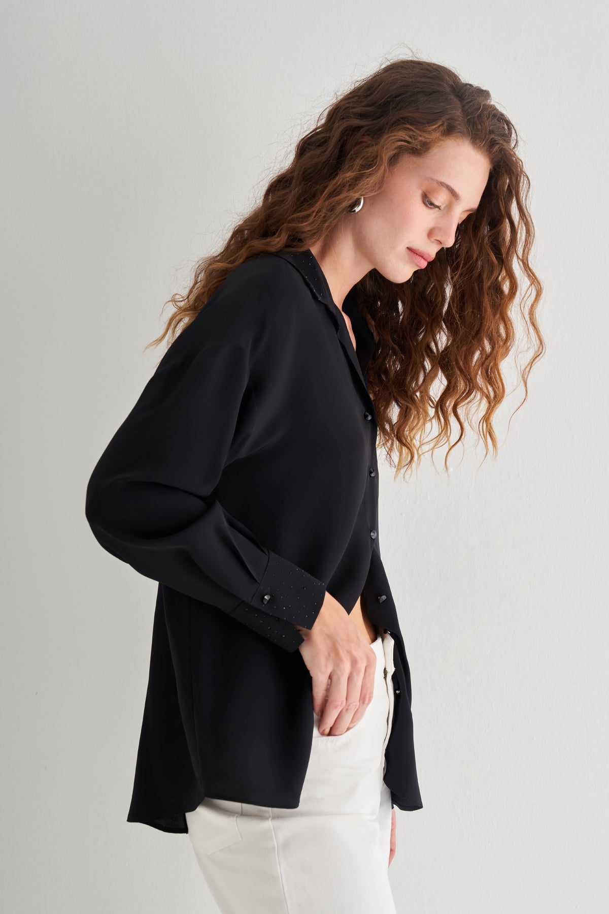 Siyah Astrid Saf İpek Gömlek