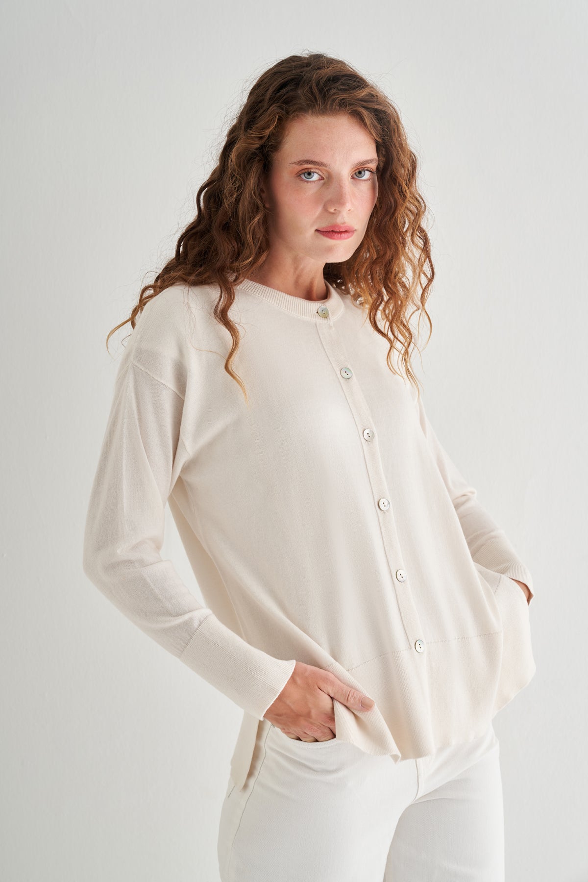 Ekru Mila Yuvarlak Yaka Triko Hırka