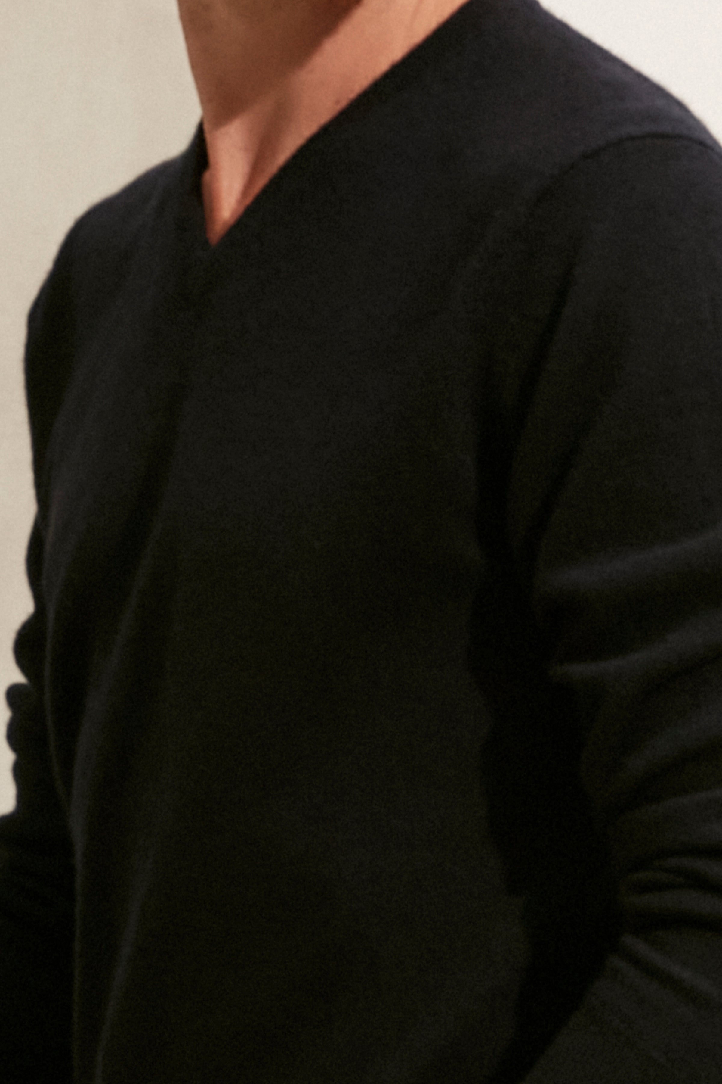 Lacivert Saf Kaşmir V Yaka Uzun Kollu Vincent Erkek Kazak