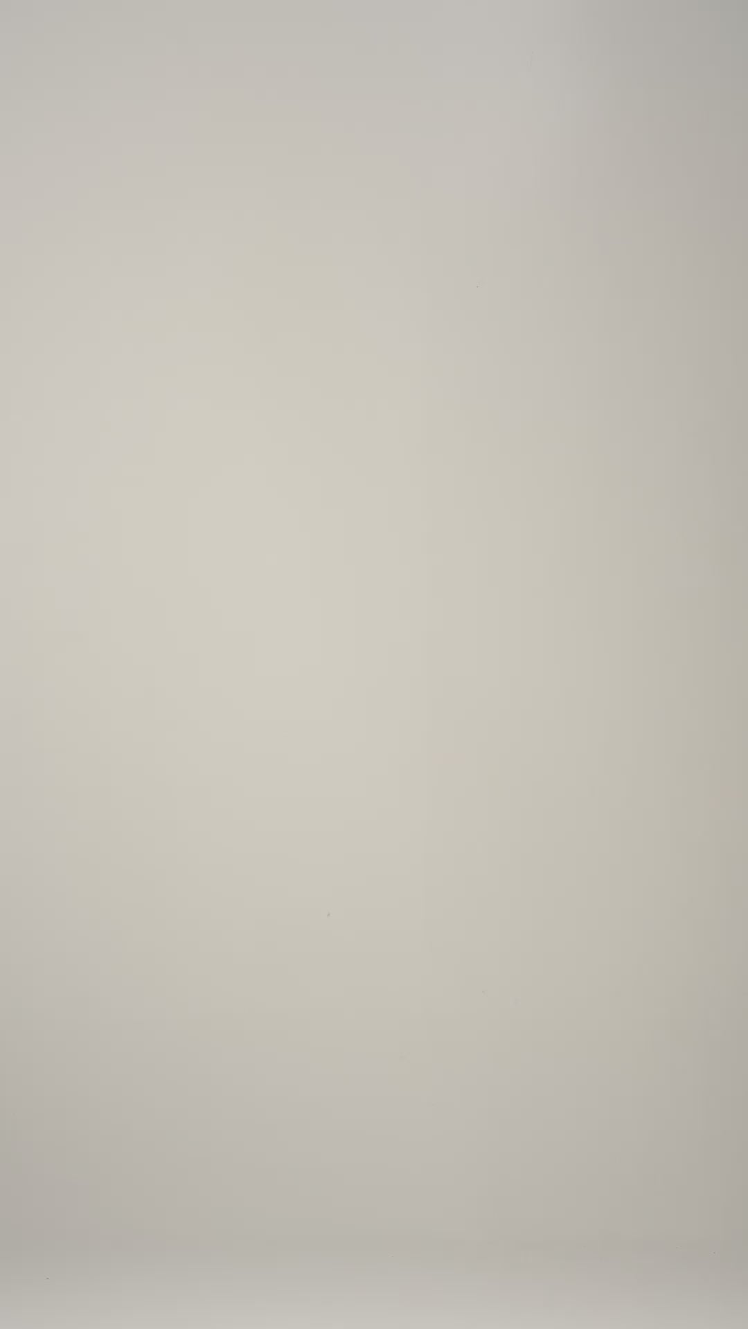 Videoyu yükle: Ekru İpekli Monica Yuvarlak Yaka Uzun Kol Bluz