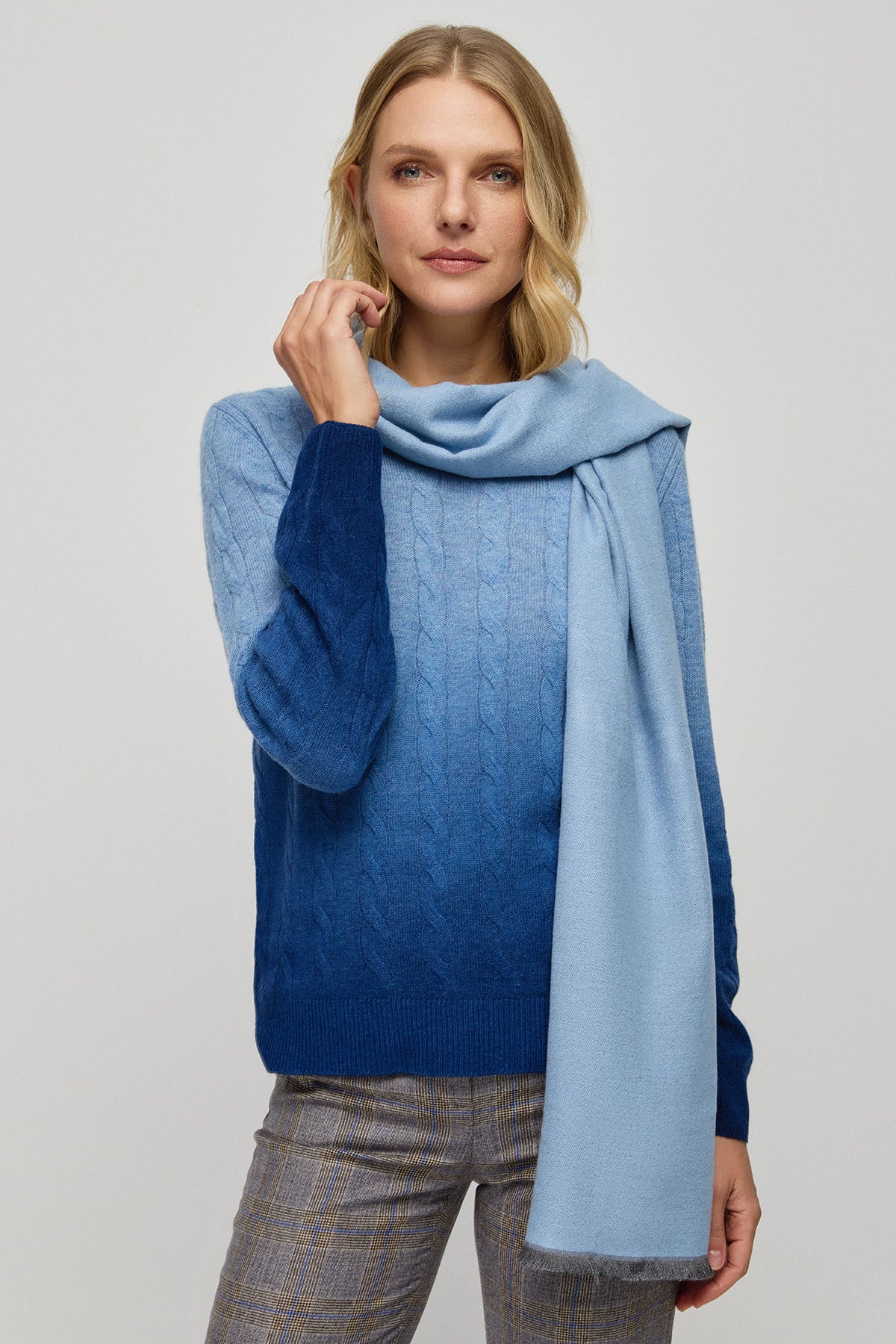 Mavi Amelia Kaşmir Yün Saç Örgülü Degrade Yuvarlak Yaka Uzun Kollu Kazak