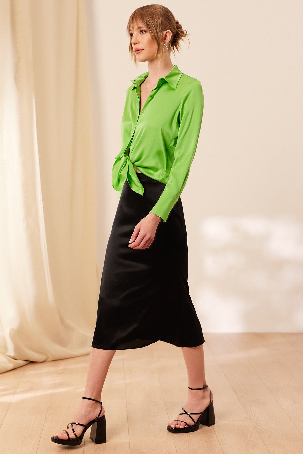 Siyah Saf İpek Audrey Etek