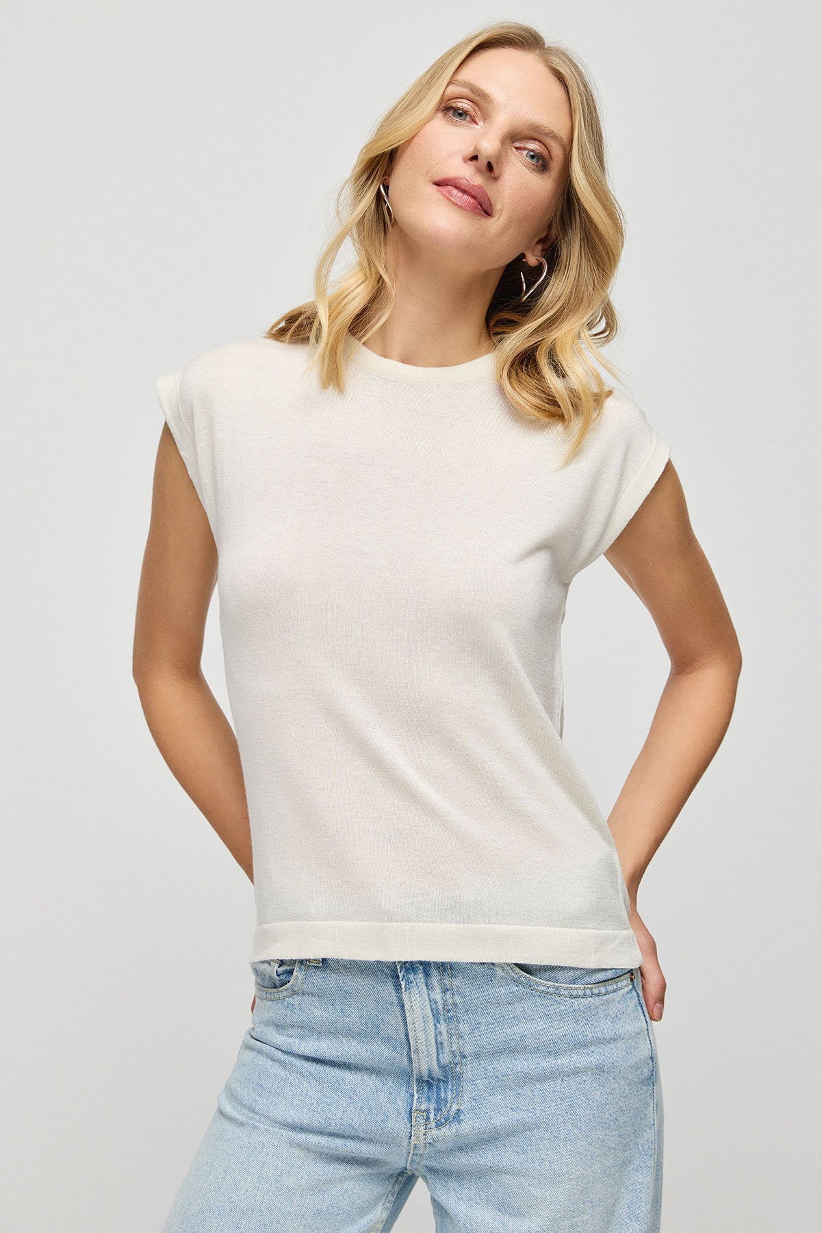 Ekru İpek Kaşmir Aleyna Yuvarlak Yaka Kaşık Kollu Kadın Triko