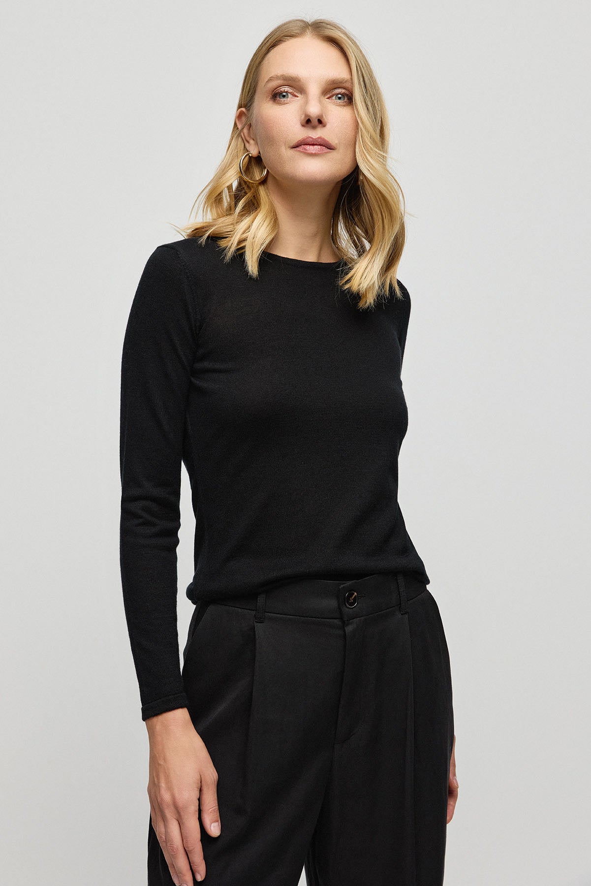 Siyah İpek Kaşmir Aleyna Yuvarlak Yaka Uzun Kollu Kadın Triko