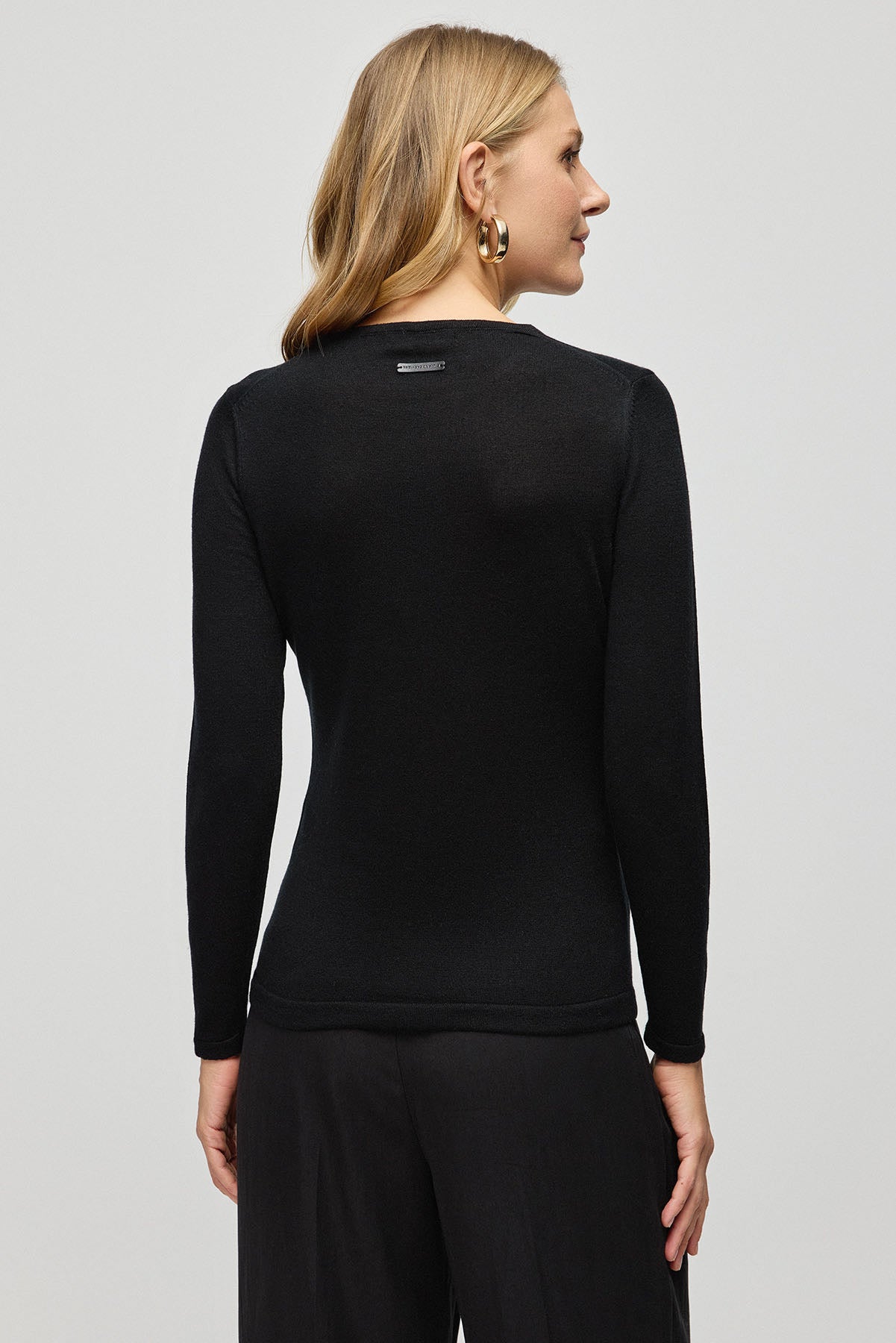 Siyah İpek Kaşmir Aleyna Yuvarlak Yaka Uzun Kollu Kadın Triko