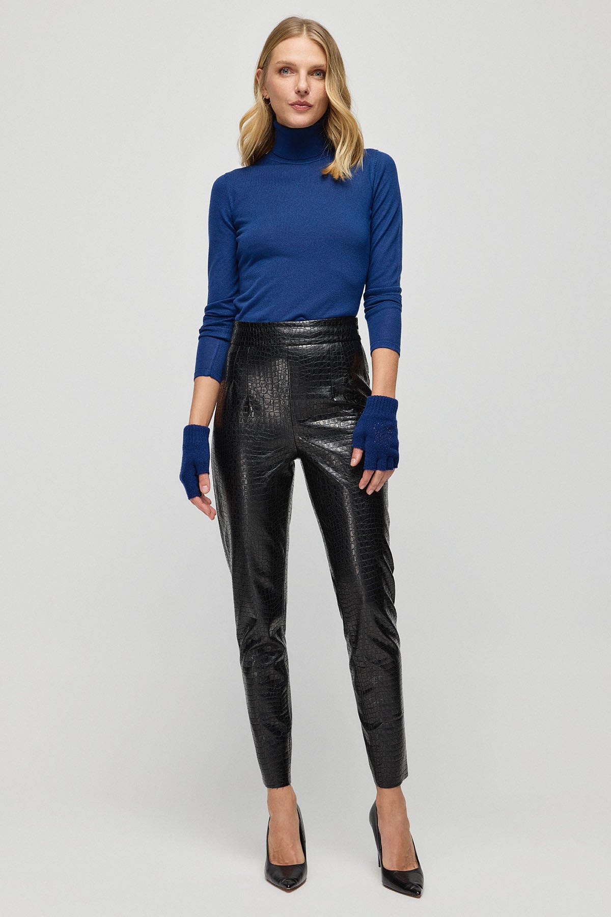 Lacivert İpek Kaşmir Aleyna Balıkçı Yaka Uzun Kollu Kadın Triko