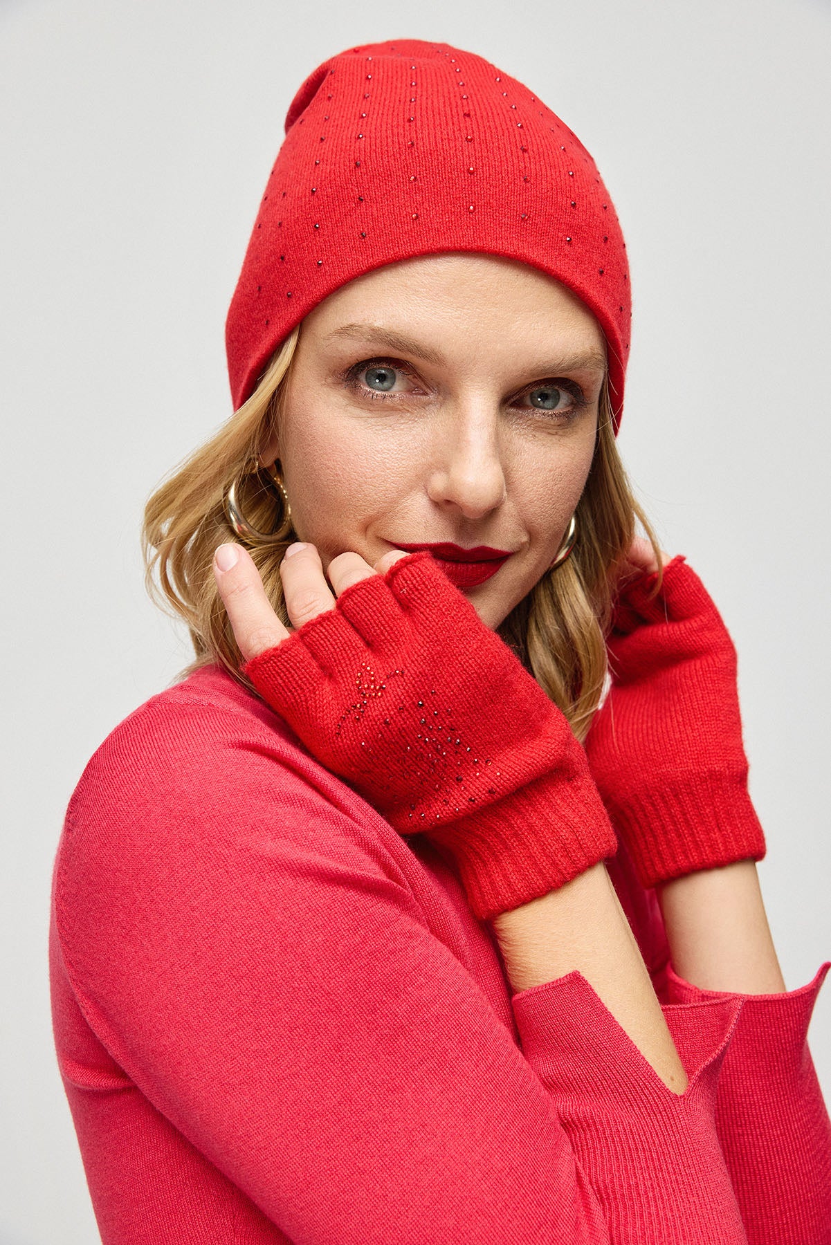 Kırmızı İpek Kaşmir Aleyna Derin V Yaka Uzun Kollu Kadın Triko