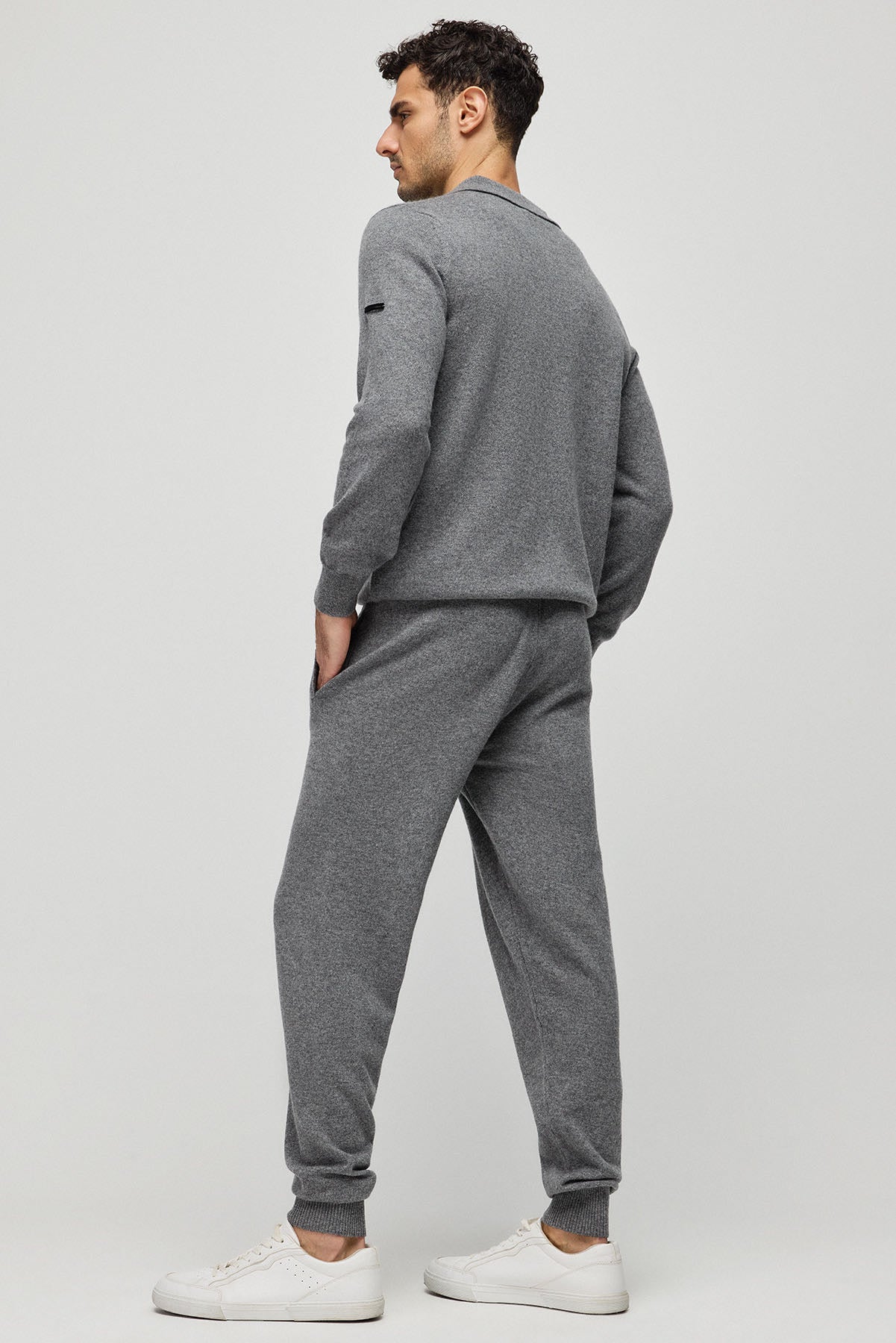 Orta Gri Melanj Kaşmir Yün  Kaşmir ve Yün Geri Dönüştürülmüş  Reloved  Erkek Triko Eşofman Altı