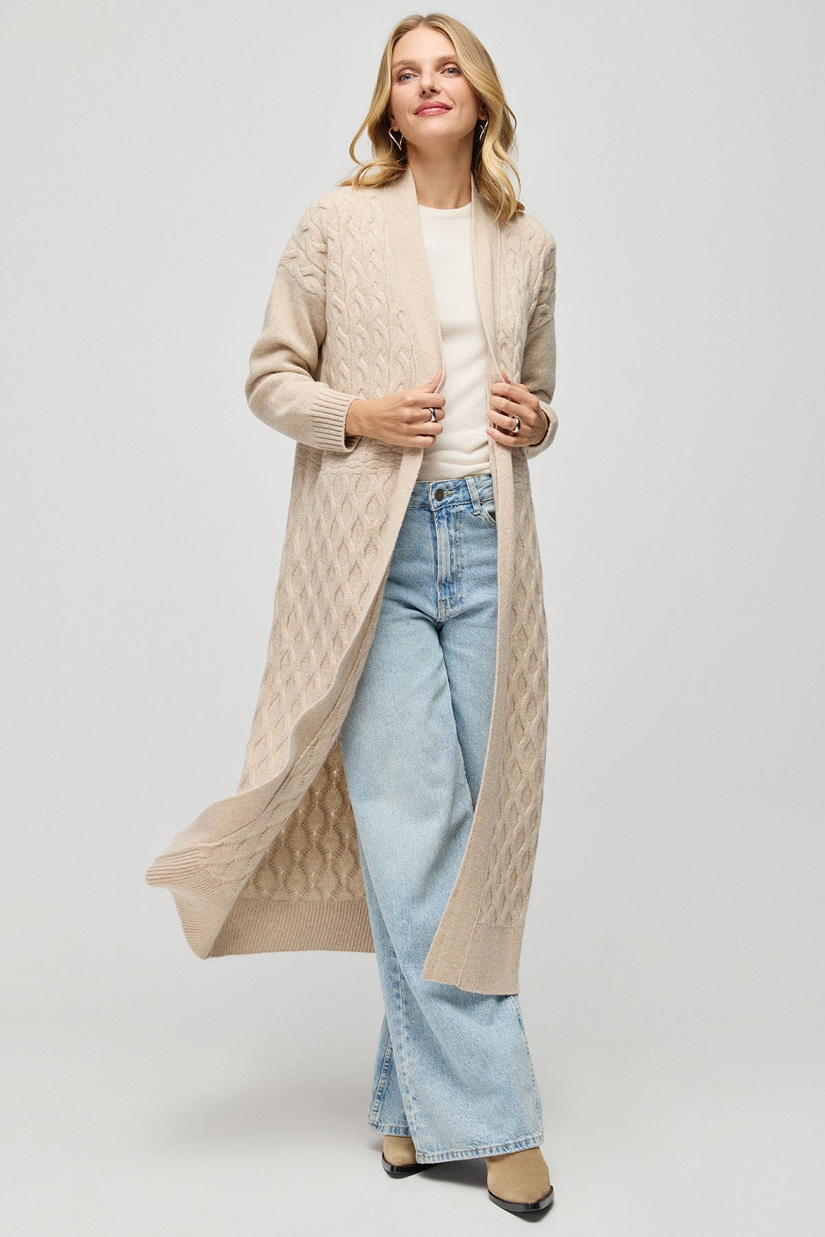 Kum Beji Saf Yün Stella Saç Örgülü Kadın Uzun Hırka