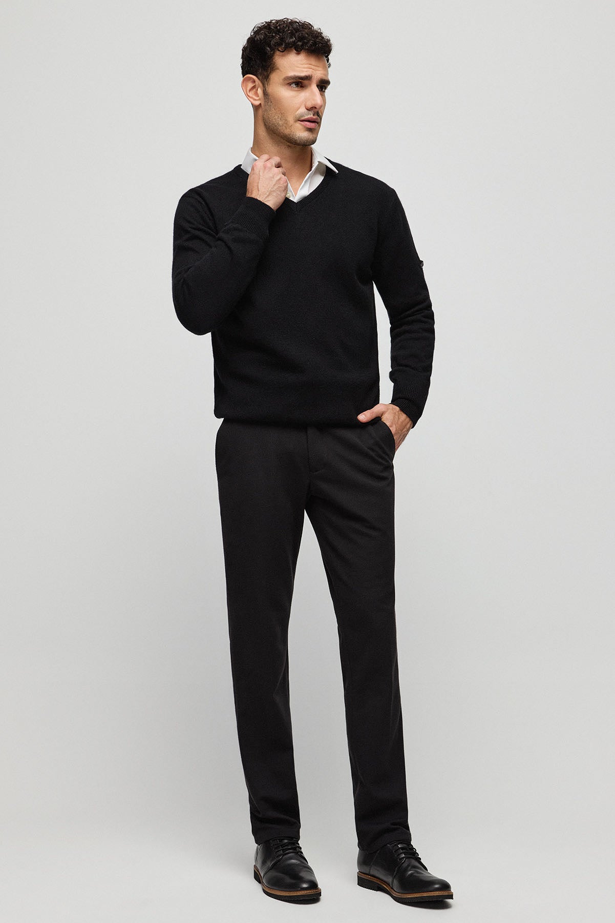Siyah İtalyan Saf Kaşmir Franco V Yaka Erkek Kazak