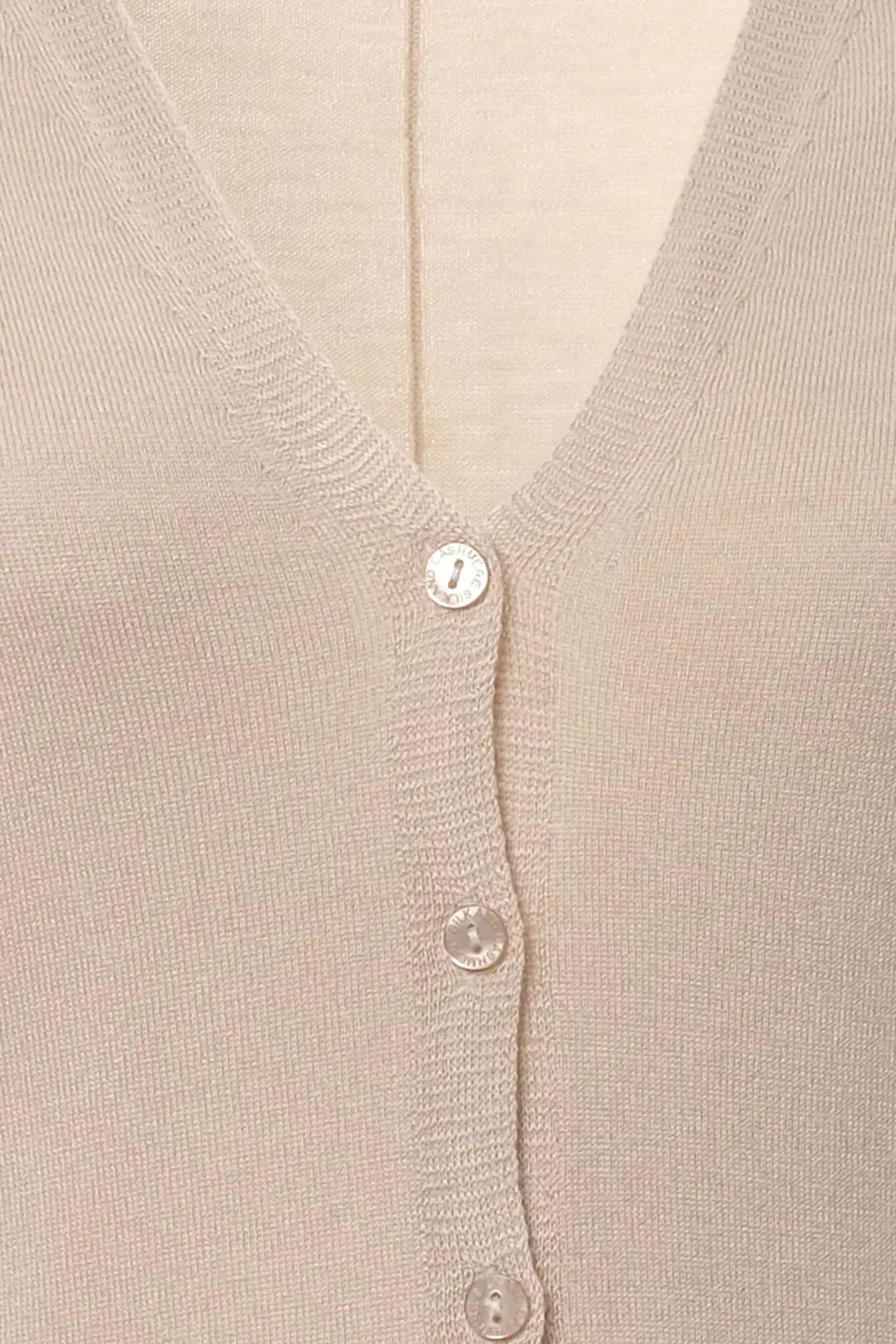 Açık Bej İpek ve Kaşmir Aleyna V Yaka Uzun Kollu Kadın Hırka Silk and Cashmere