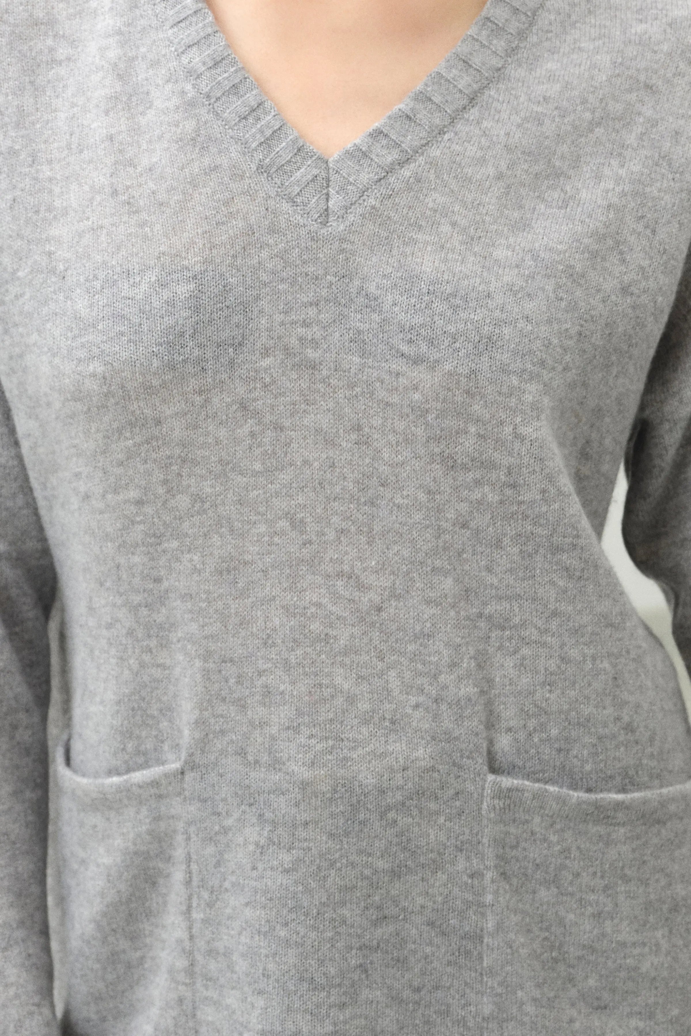 Açık Gri Saf Kaşmir V Yaka Uzun Kollu Cepli Kostir Tunik Silk and Cashmere