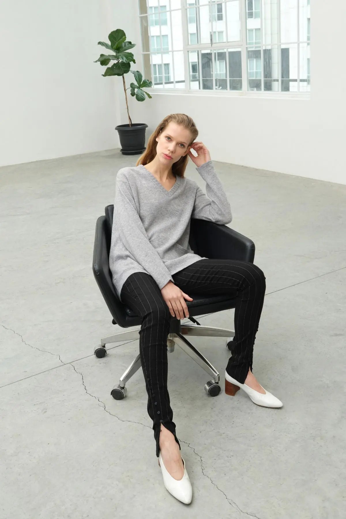 Açık Gri Saf Kaşmir V Yaka Uzun Kollu Cepli Kostir Tunik Silk and Cashmere