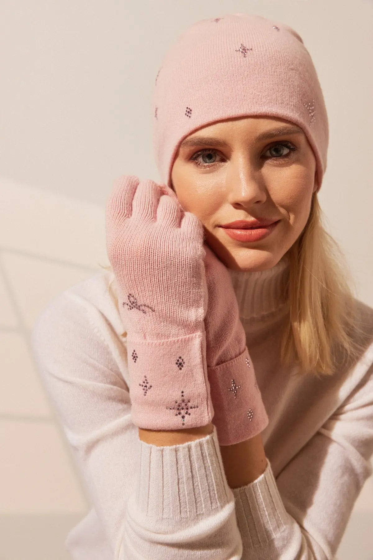 Açık Pembe Lucia Yün Kaşmir Yıldız Şekilli Taş Süslü Kadın Eldiven Silk and Cashmere