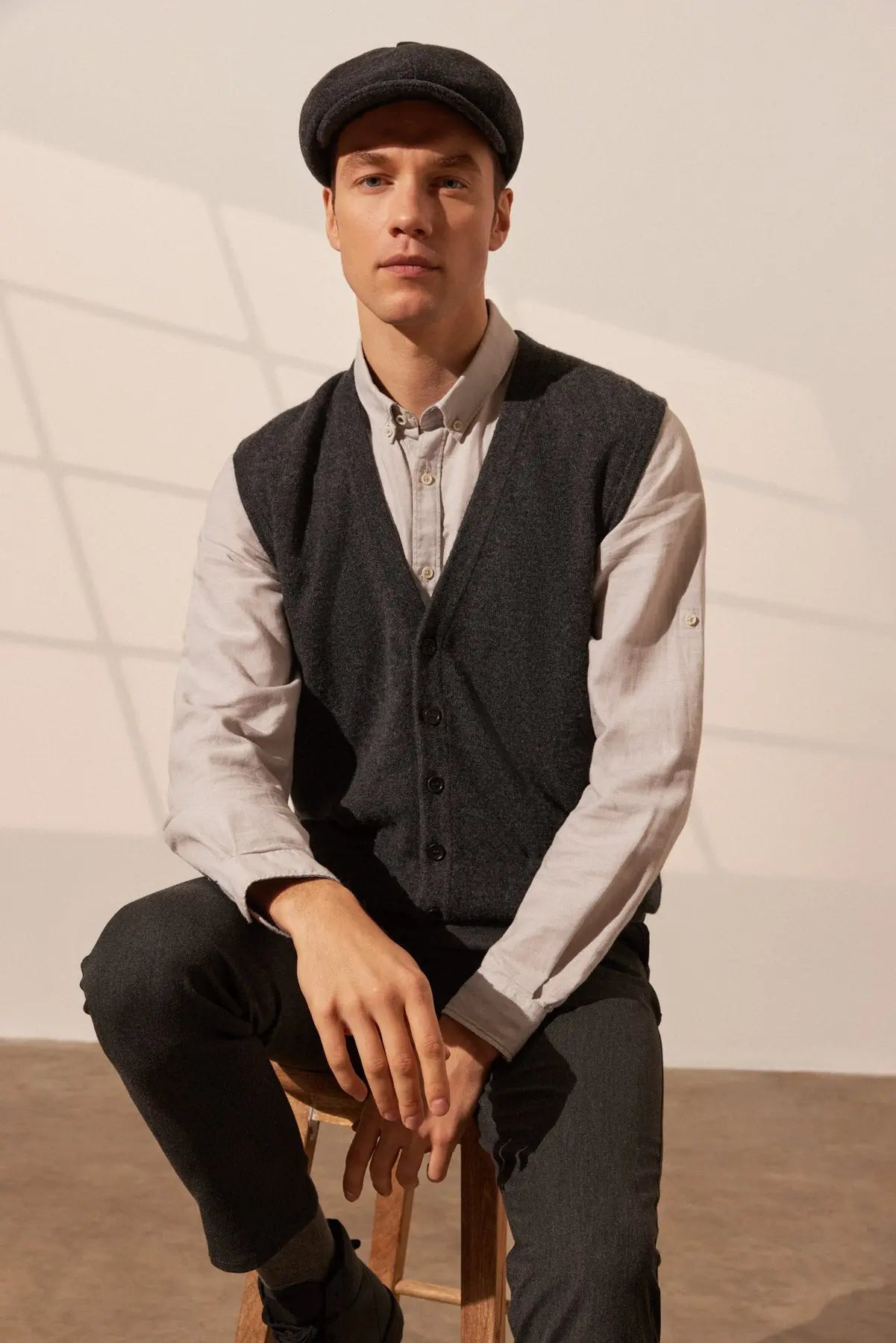Antrasit Jan Saf Kamir V Yaka Erkek Yelek Silk and Cashmere