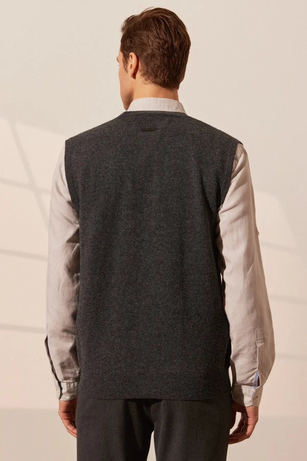 Antrasit Jan Saf Kamir V Yaka Erkek Yelek Silk and Cashmere