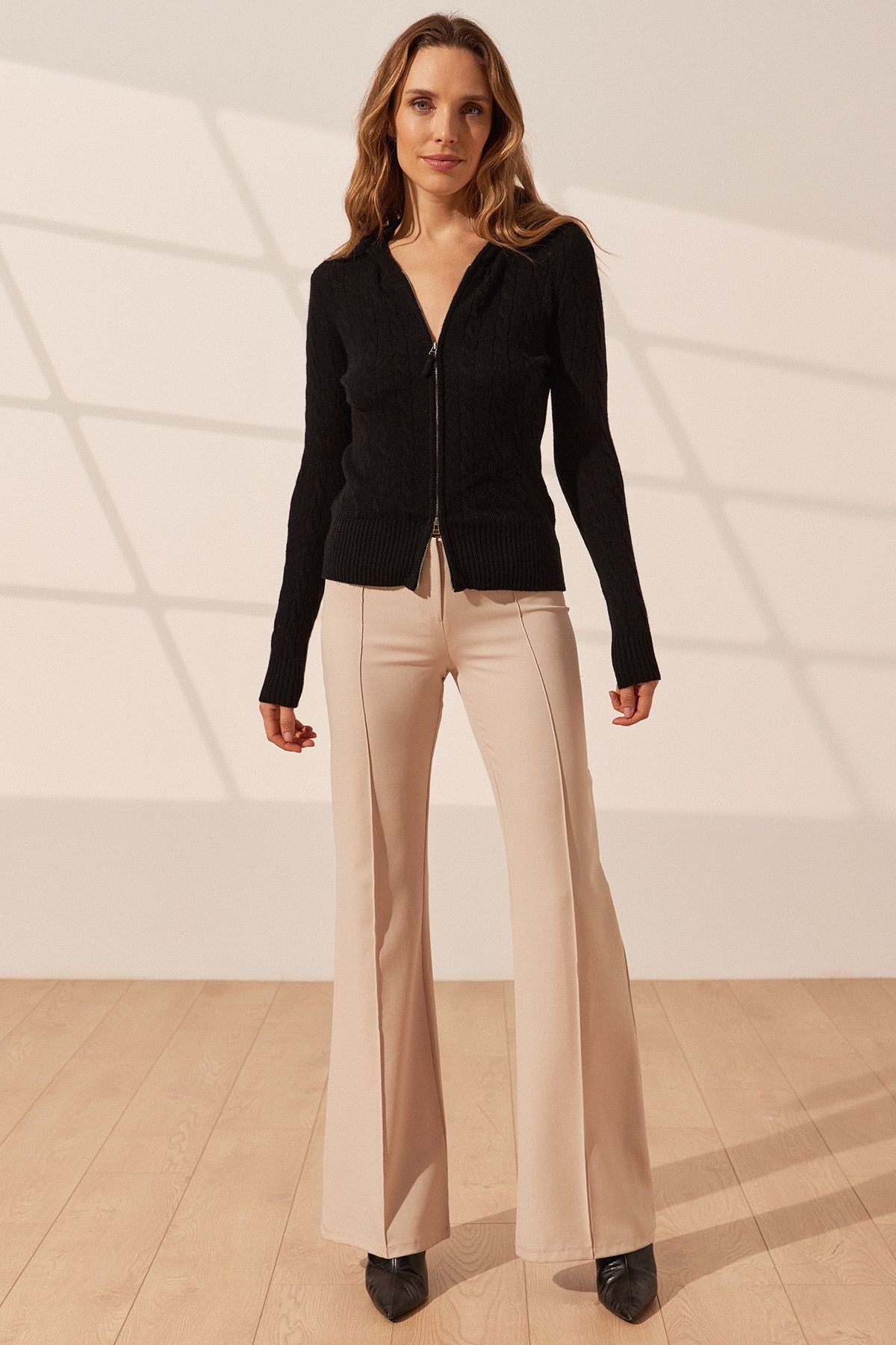 Siyah Amelia Avustralya Yünü Kaşmir Saç Örgülü Uzun Kollu Kadın Kapüşonlu Hırka