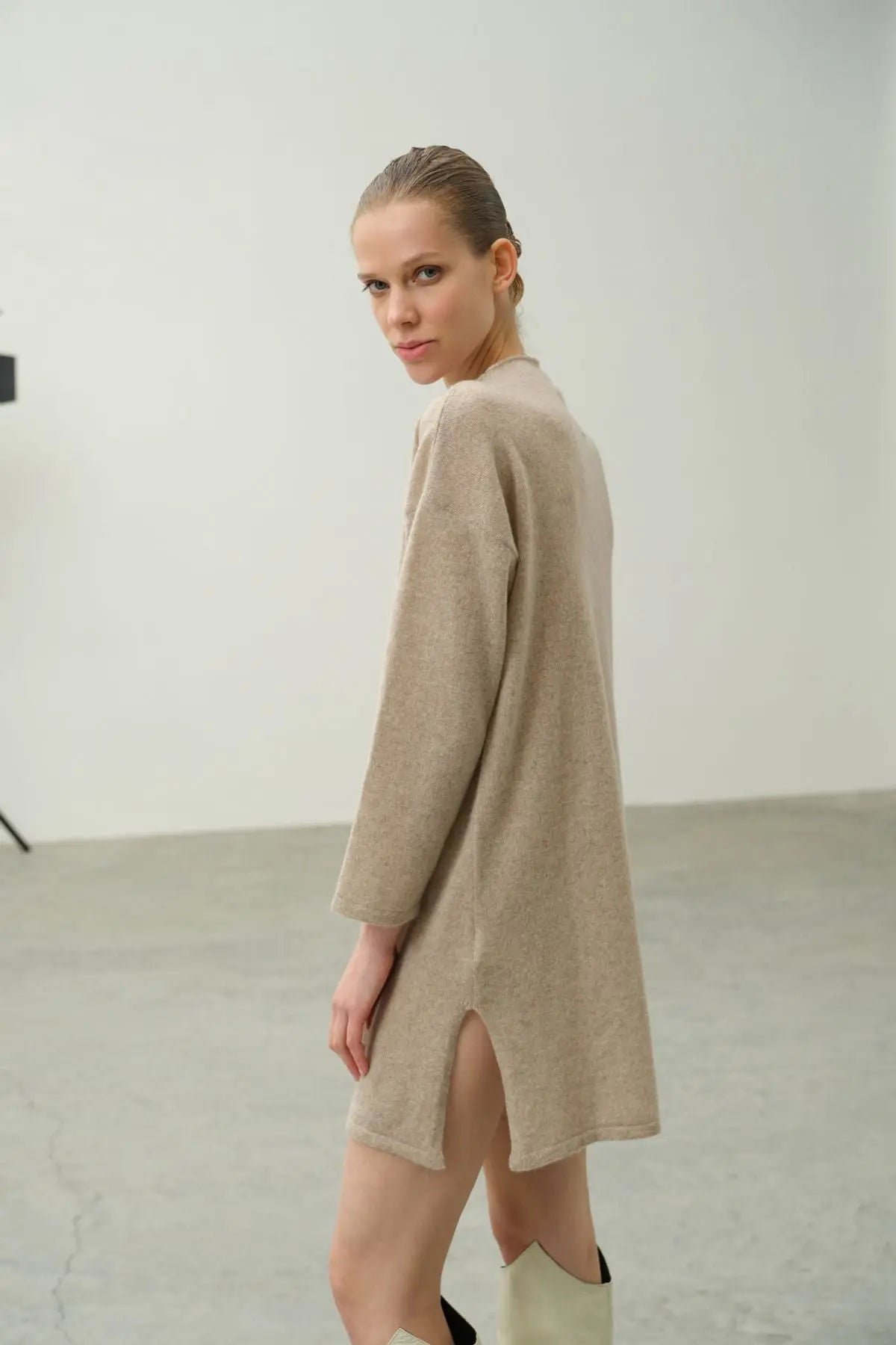 Bej Saf Kamir Dik Yaka Uzun Kollu Kostir Tunik Silk and Cashmere