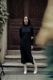 Siyah İpek Kaşmir Aleyna Yüksek Yaka Uzun Kollu Kadın Elbise