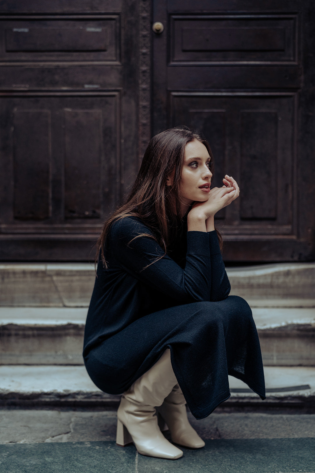 Siyah İpek Kaşmir Aleyna Yüksek Yaka Uzun Kollu Kadın Elbise