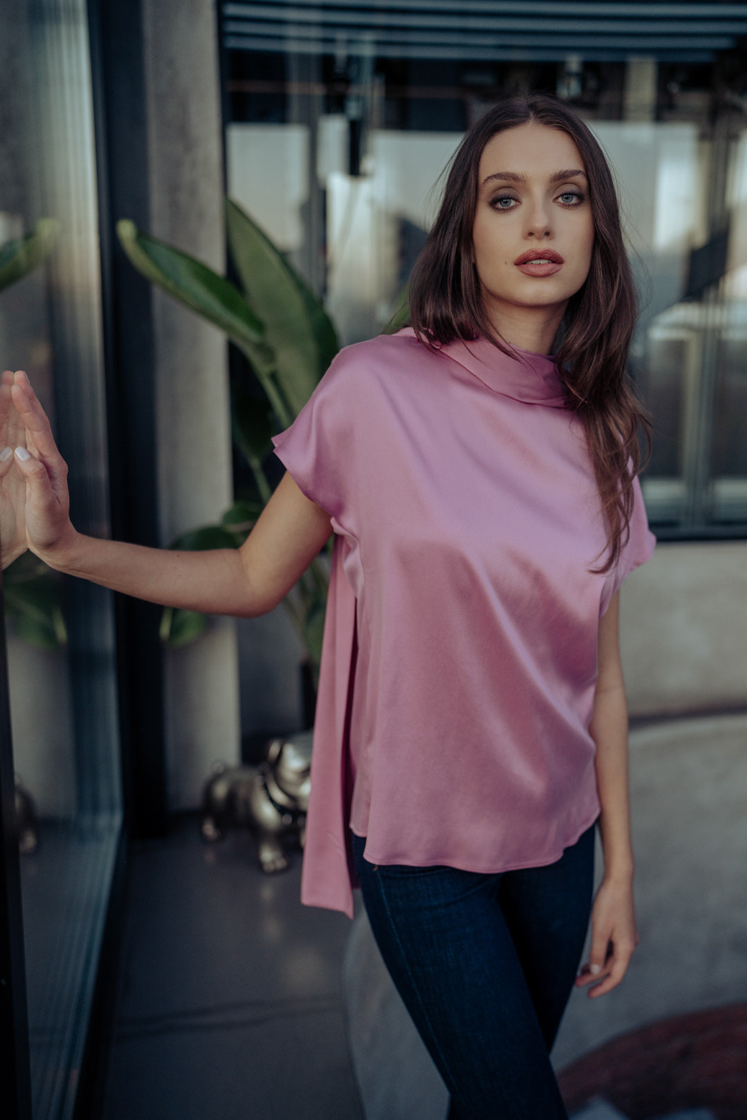 Gül Kurusu Saf İpek Cecilia Fular yaka Kısa Kollu Bluz