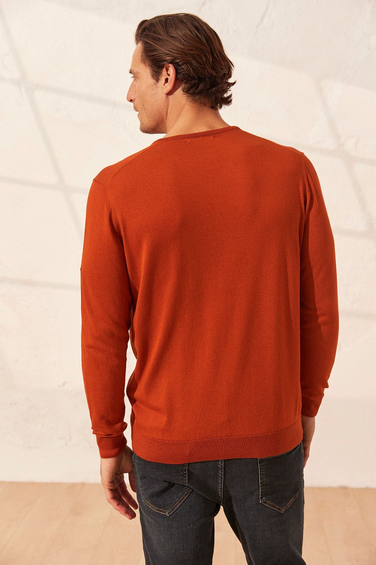 Kiremit İpek ve Kaşmir V Yaka Uzun Kollu Utku Erkek Triko