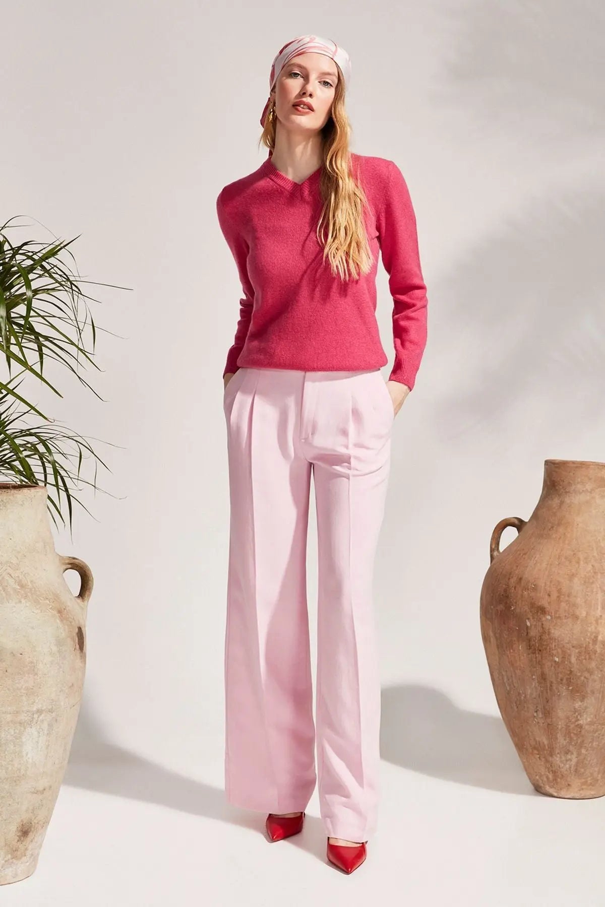 Fuşya Saf Kaşmir Veronique V Yaka Uzun Kollu Kazak Silk and Cashmere