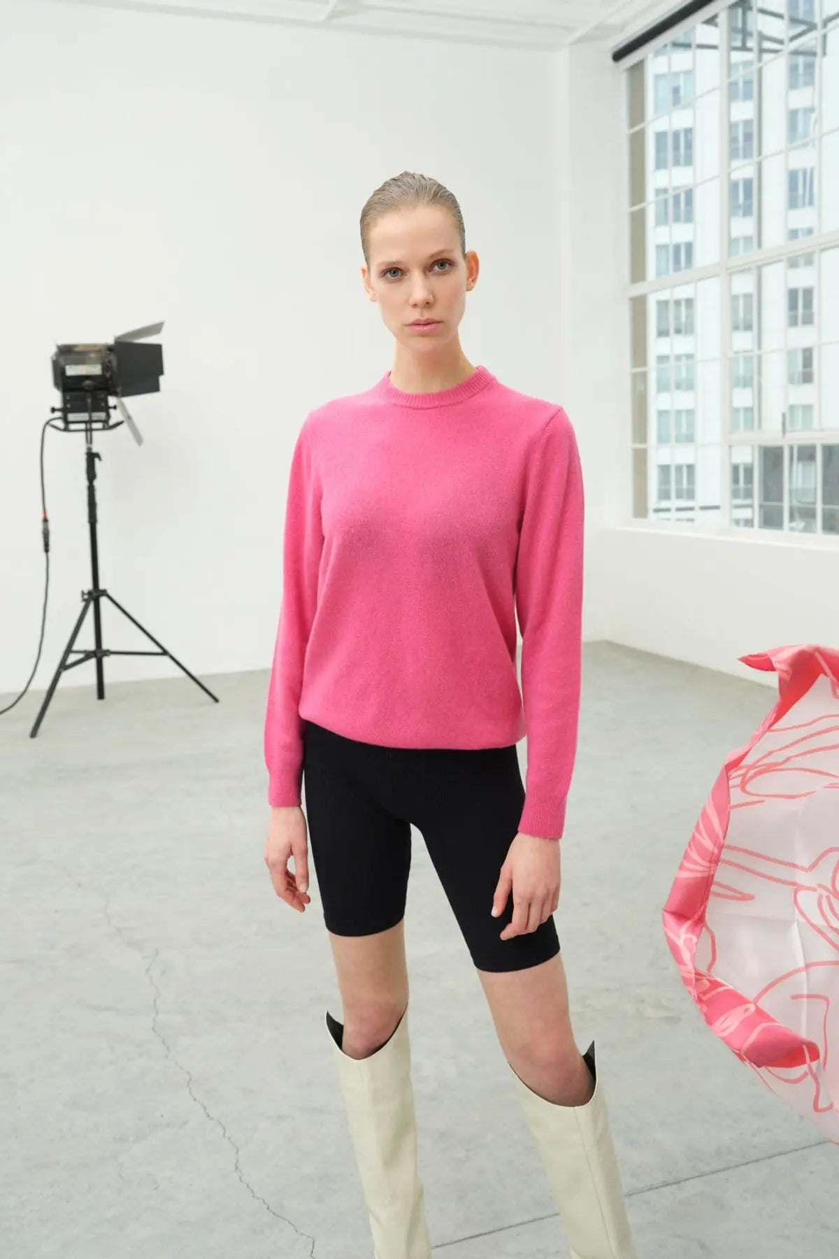 Fuşya Saf Kaşmir Veronique Yuvarlak Yaka Uzun Kollu Kazak Silk and Cashmere