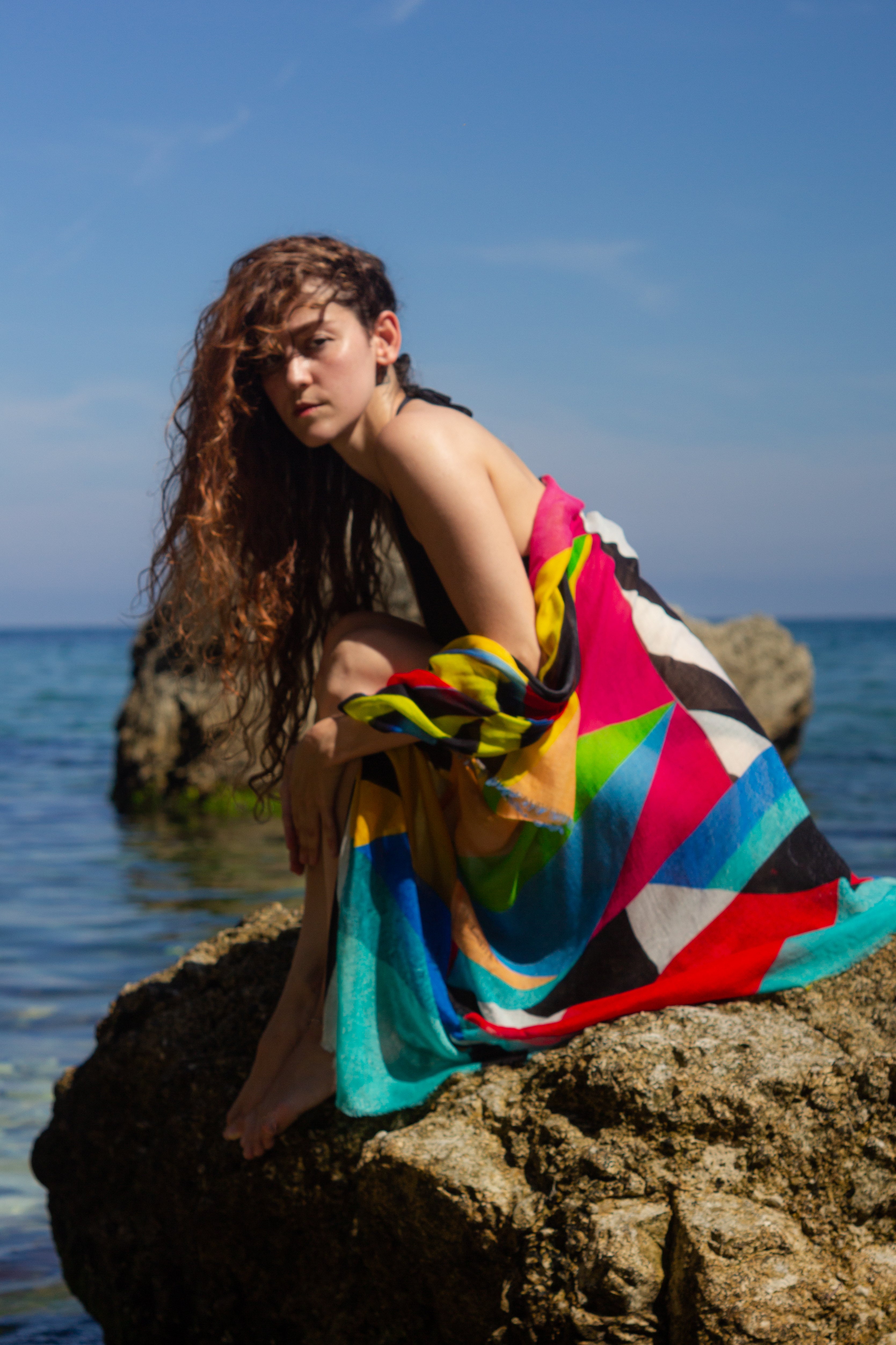 Siyah Jas İpekli Desenli Kısa Kollu Kimono Hırka