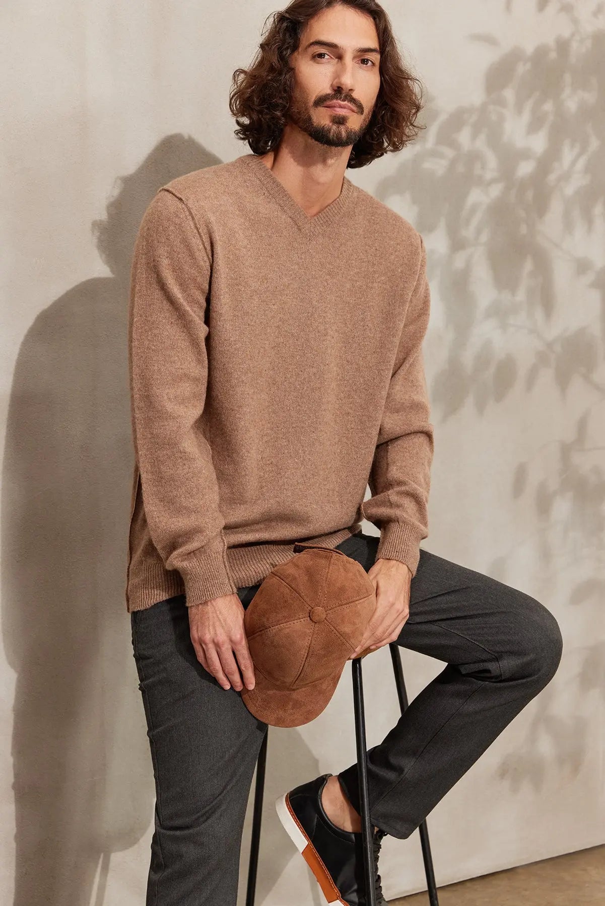 Koyu Bej Kaşmir ve Avustralya Yünü Erson Ters Dikiş Detaylı V Yaka Uzun Kollu Erkek Kazak Silk and Cashmere