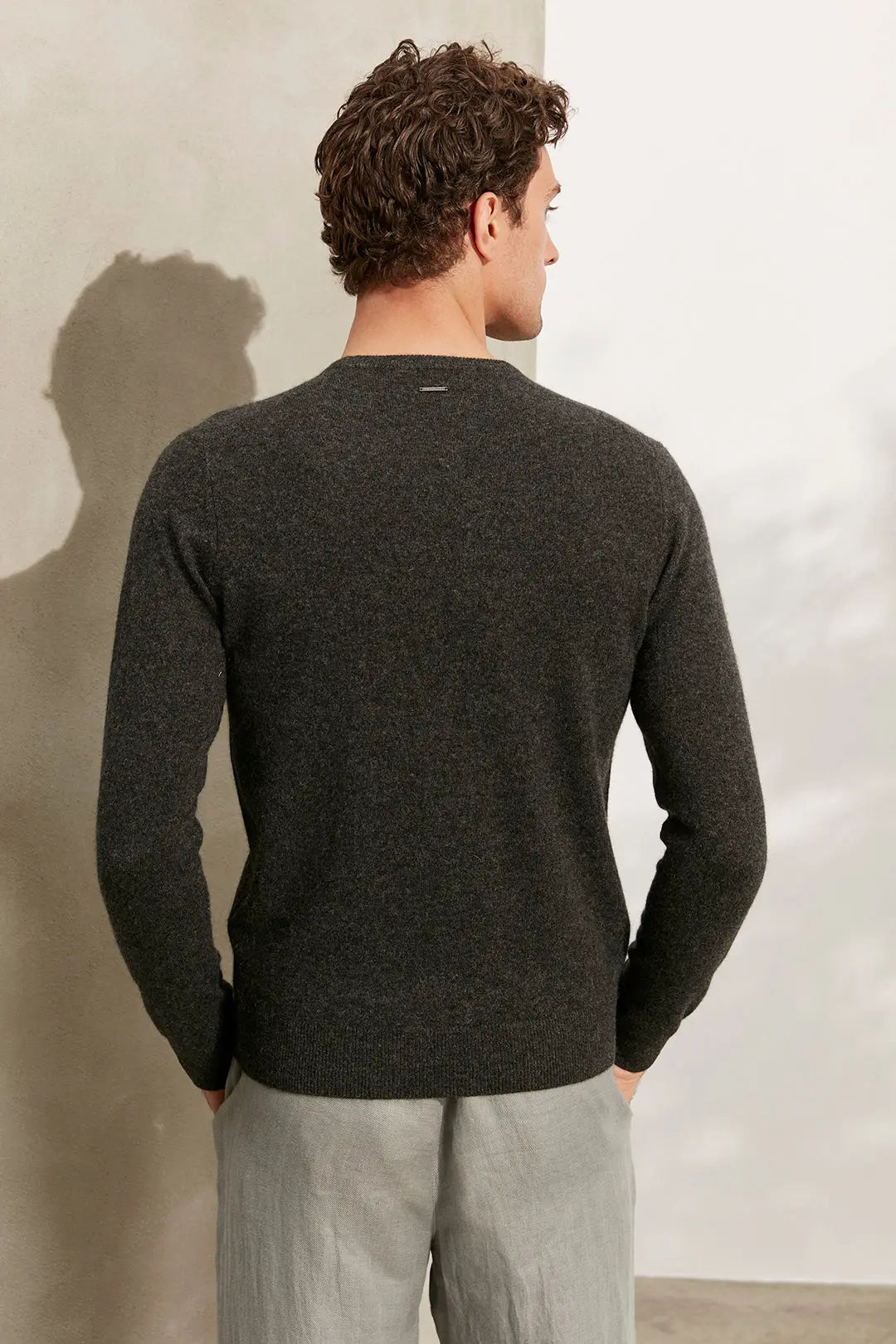 Koyu Gri Melanj Saf Kamir Yuvarlak Yaka Uzun Kollu Vincent Kazak Silk and Cashmere